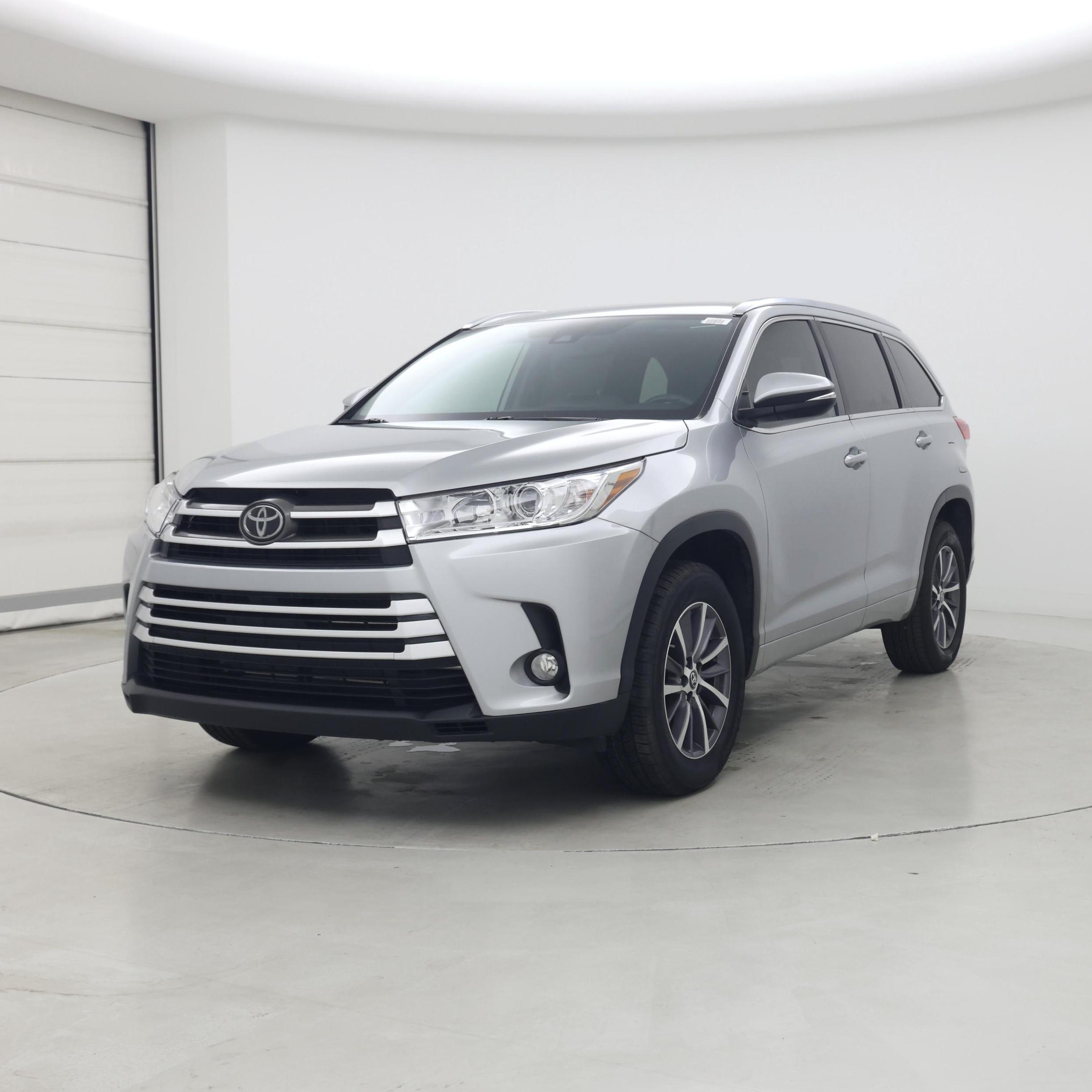 Thumbnail: 2018 Toyota Highlander - 4