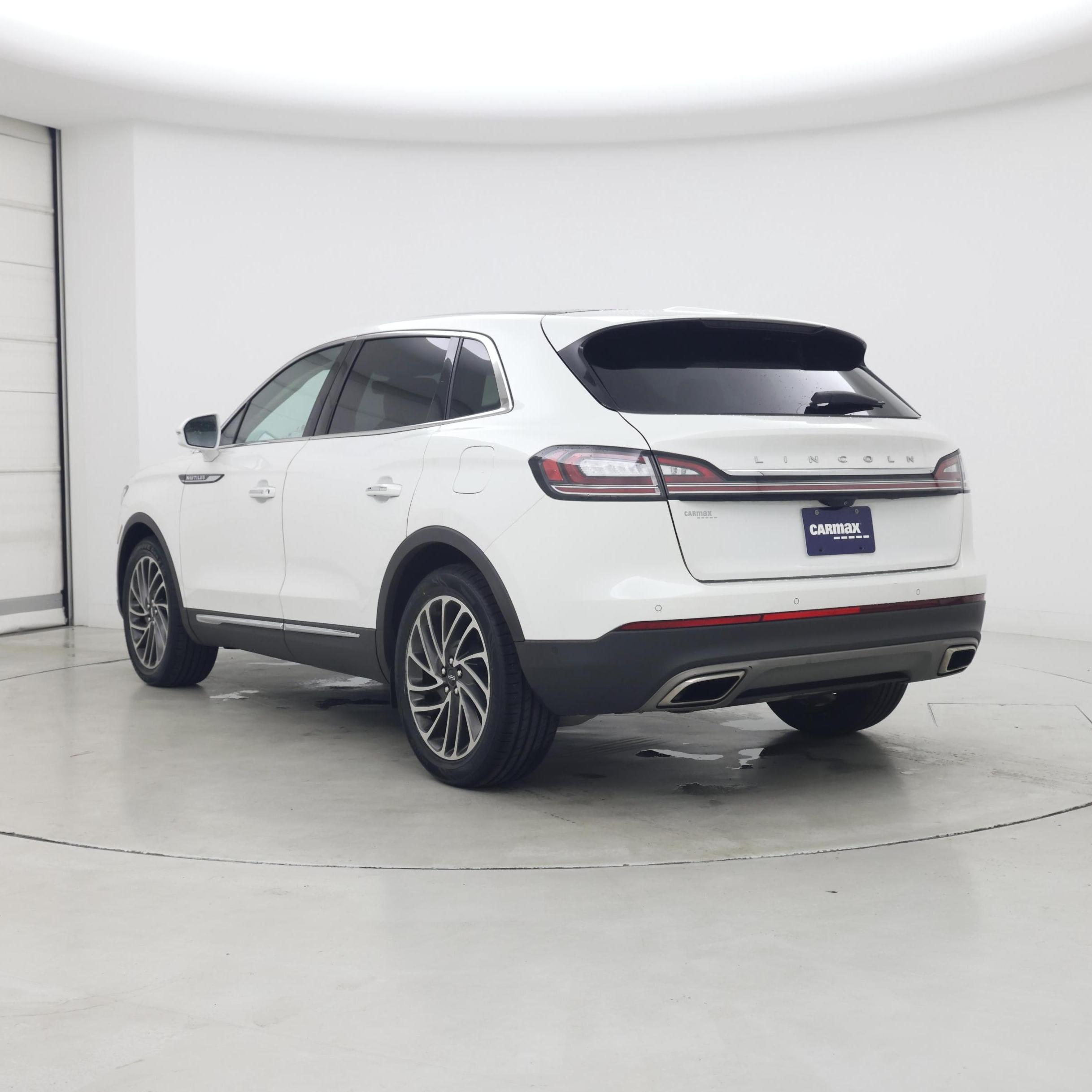 Thumbnail: 2020 Lincoln Nautilus - 2