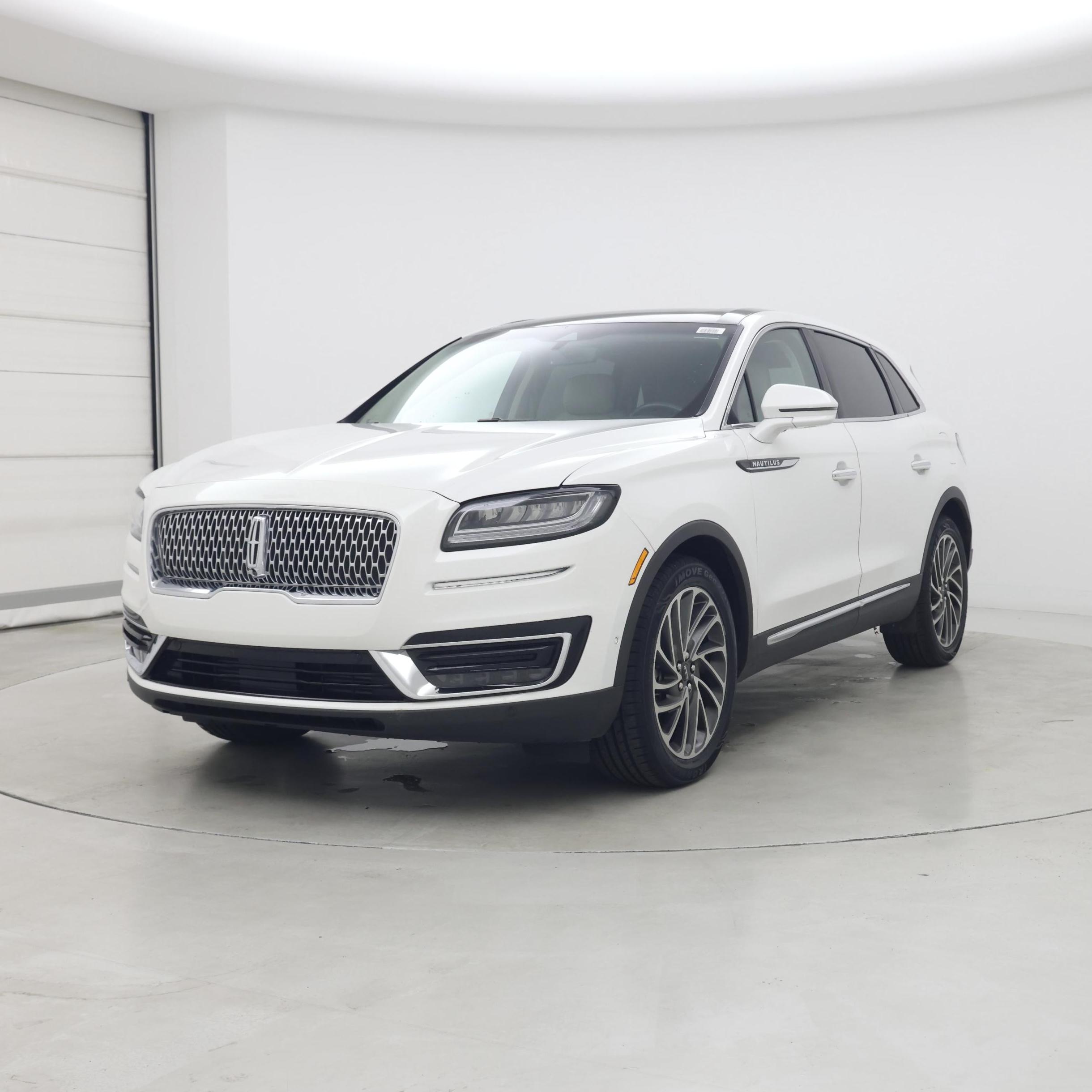 Thumbnail: 2020 Lincoln Nautilus - 4