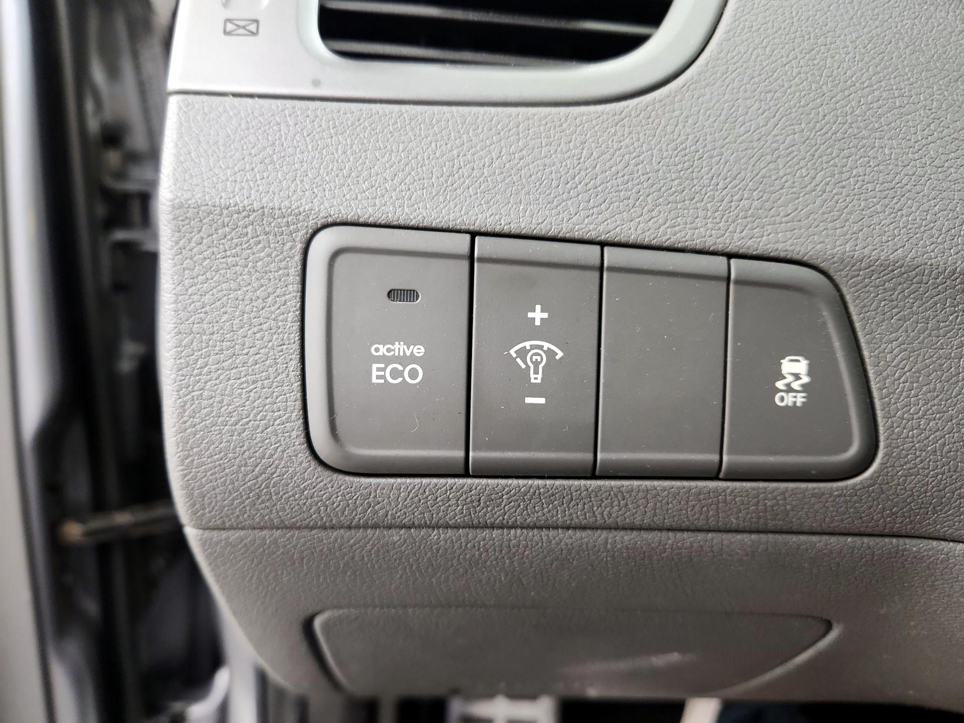 Thumbnail: 2014 Hyundai Elantra - 13