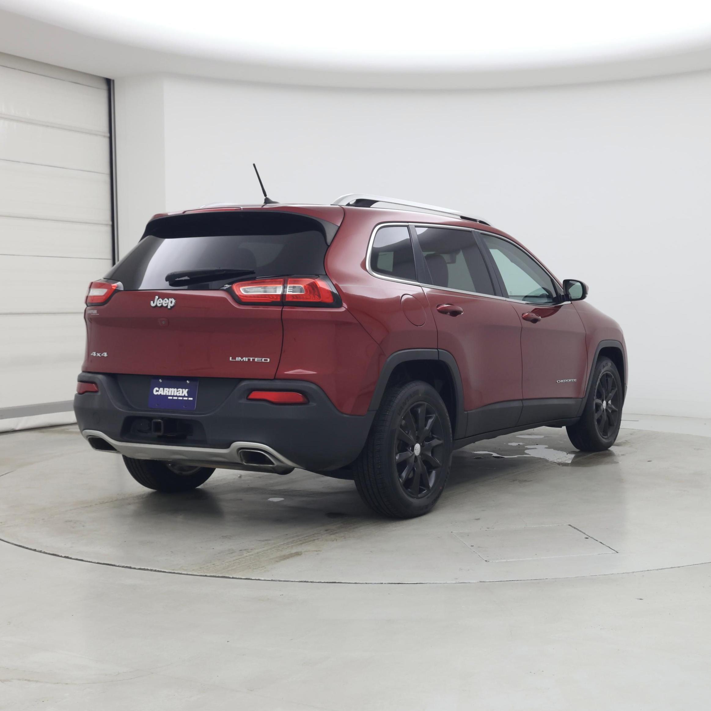 Thumbnail: 2015 Jeep Cherokee - 8