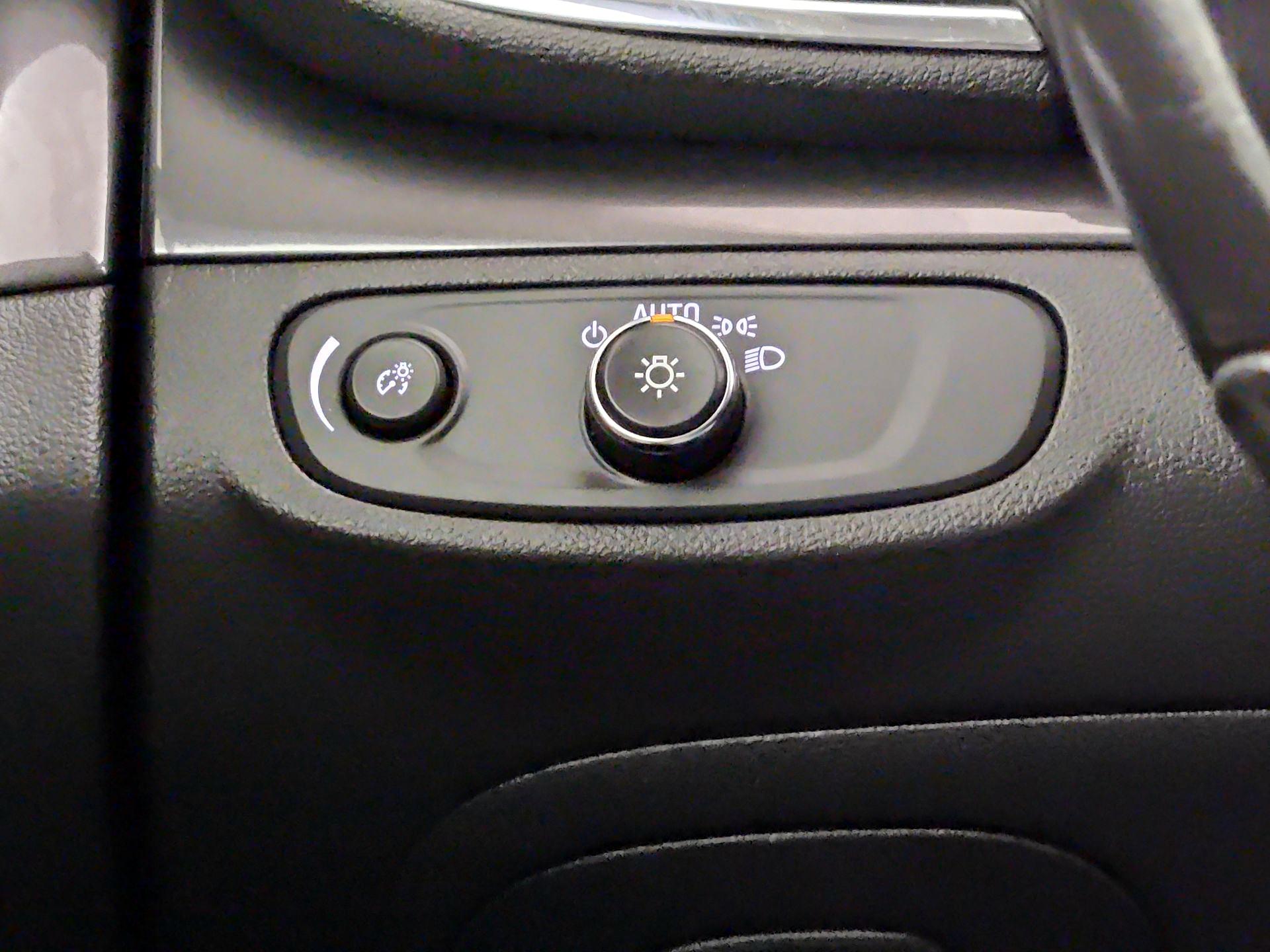 Thumbnail: 2019 Buick Encore - 13