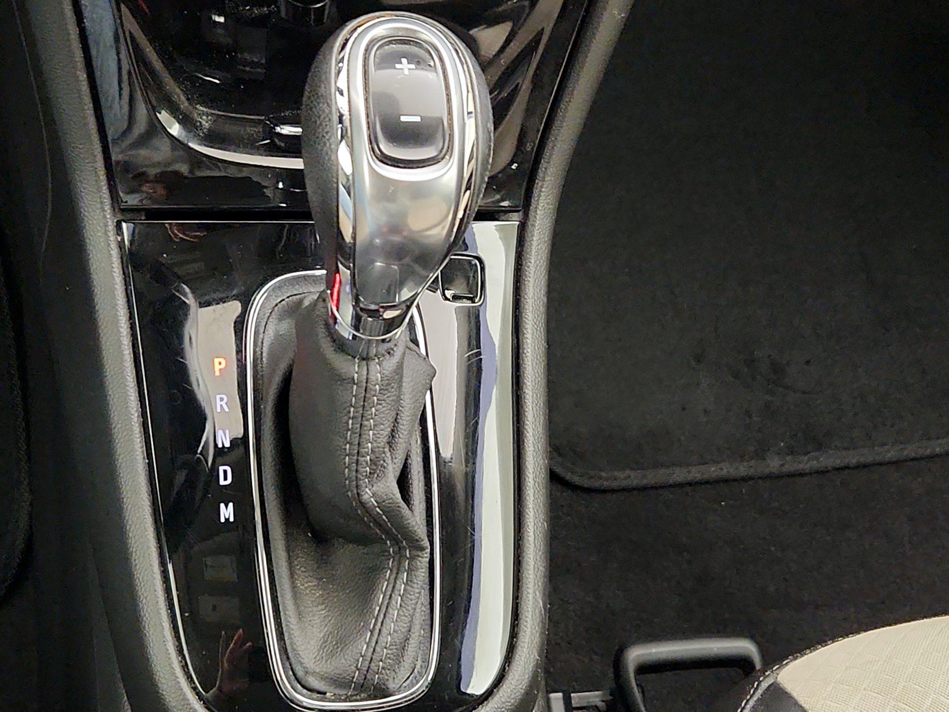 Thumbnail: 2019 Buick Encore - 17