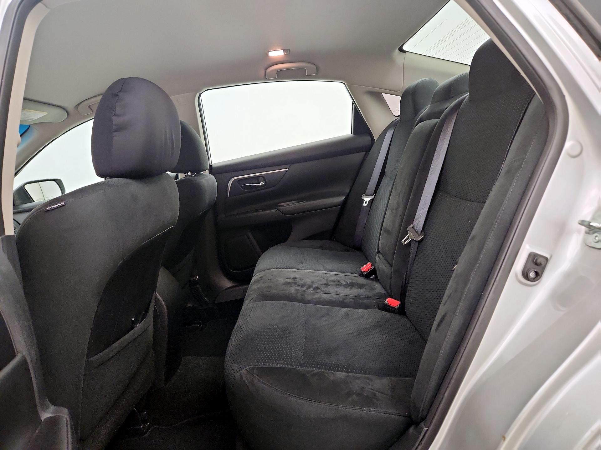 Thumbnail: 2015 Nissan Altima - 19