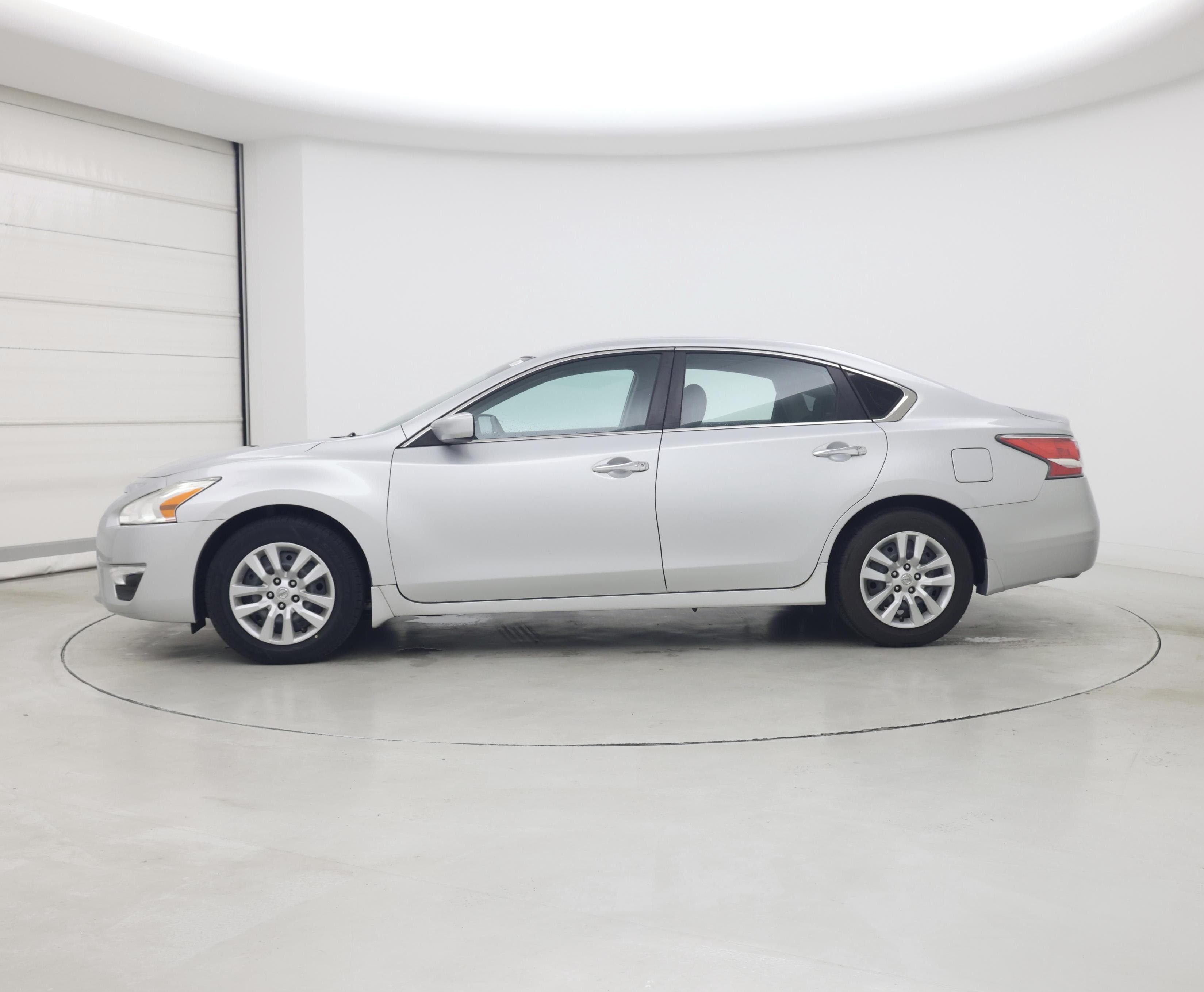 Thumbnail: 2015 Nissan Altima - 3