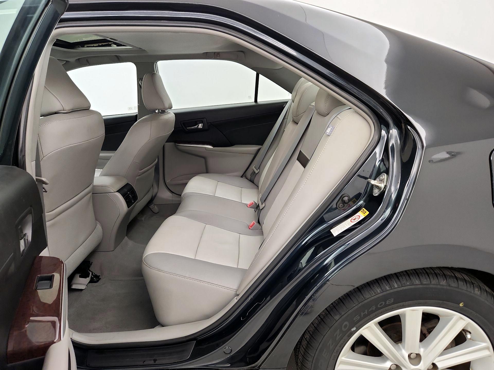 Thumbnail: 2013 Toyota Camry - 20