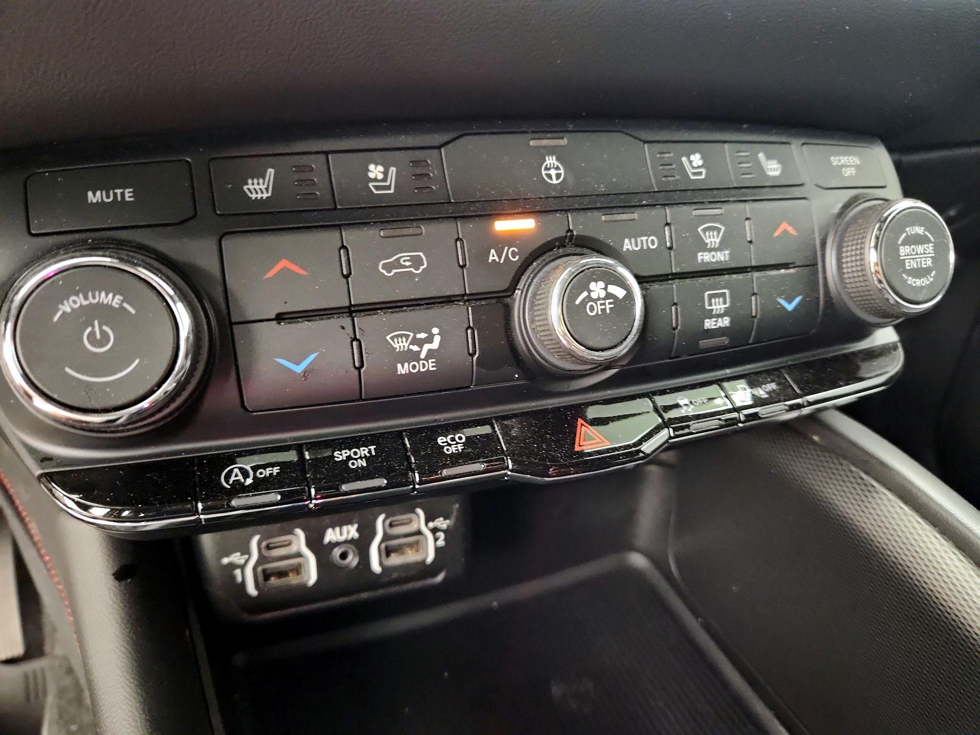 Thumbnail: 2023 Dodge Durango - 17