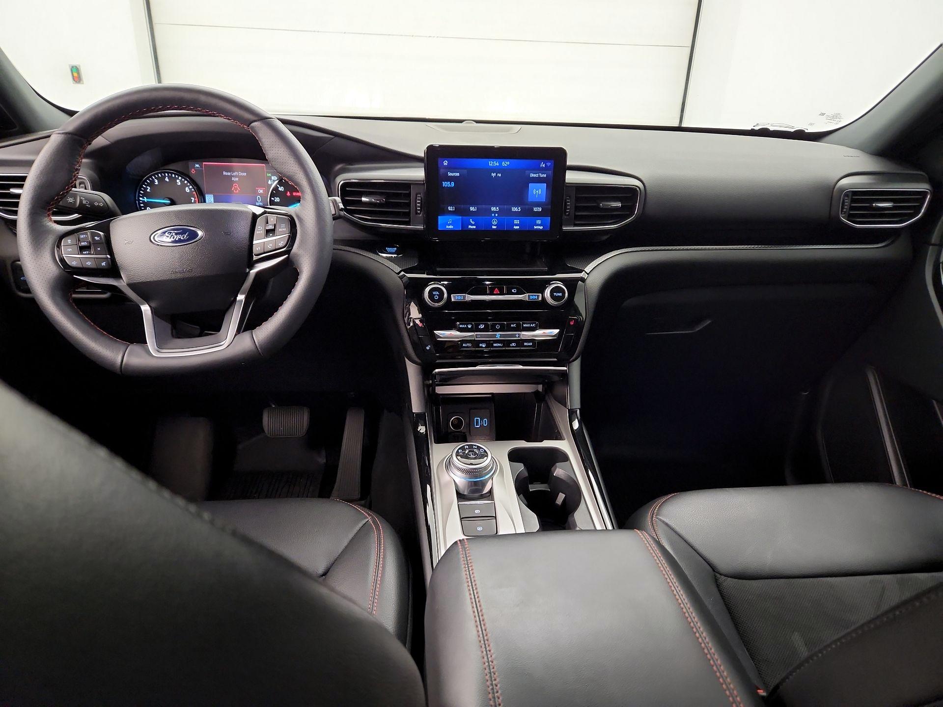 Thumbnail: 2022 Ford Explorer - 9