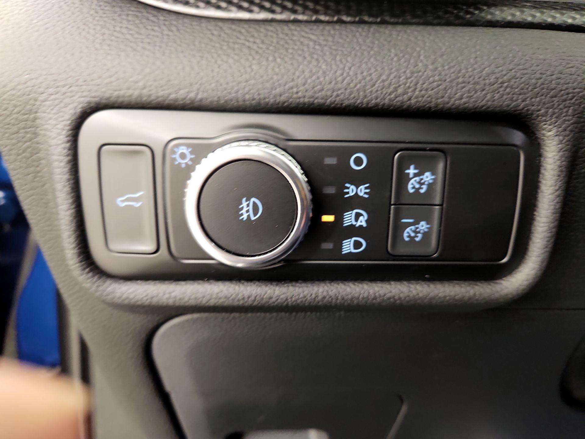 Thumbnail: 2022 Ford Explorer - 13