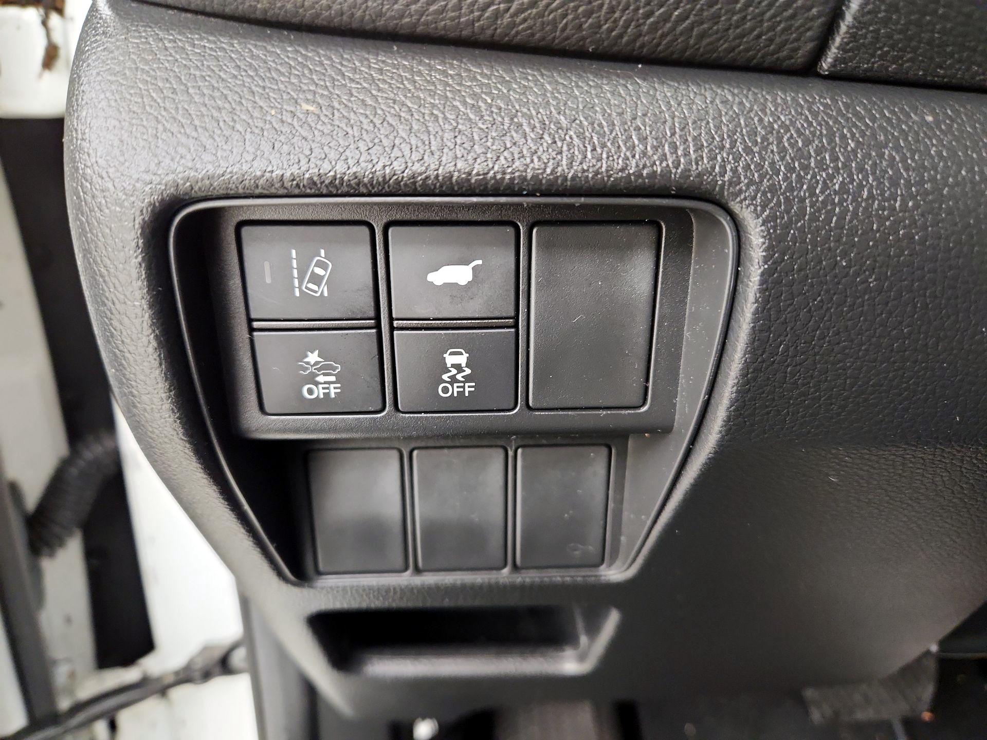 Thumbnail: 2017 Honda CR-V - 13
