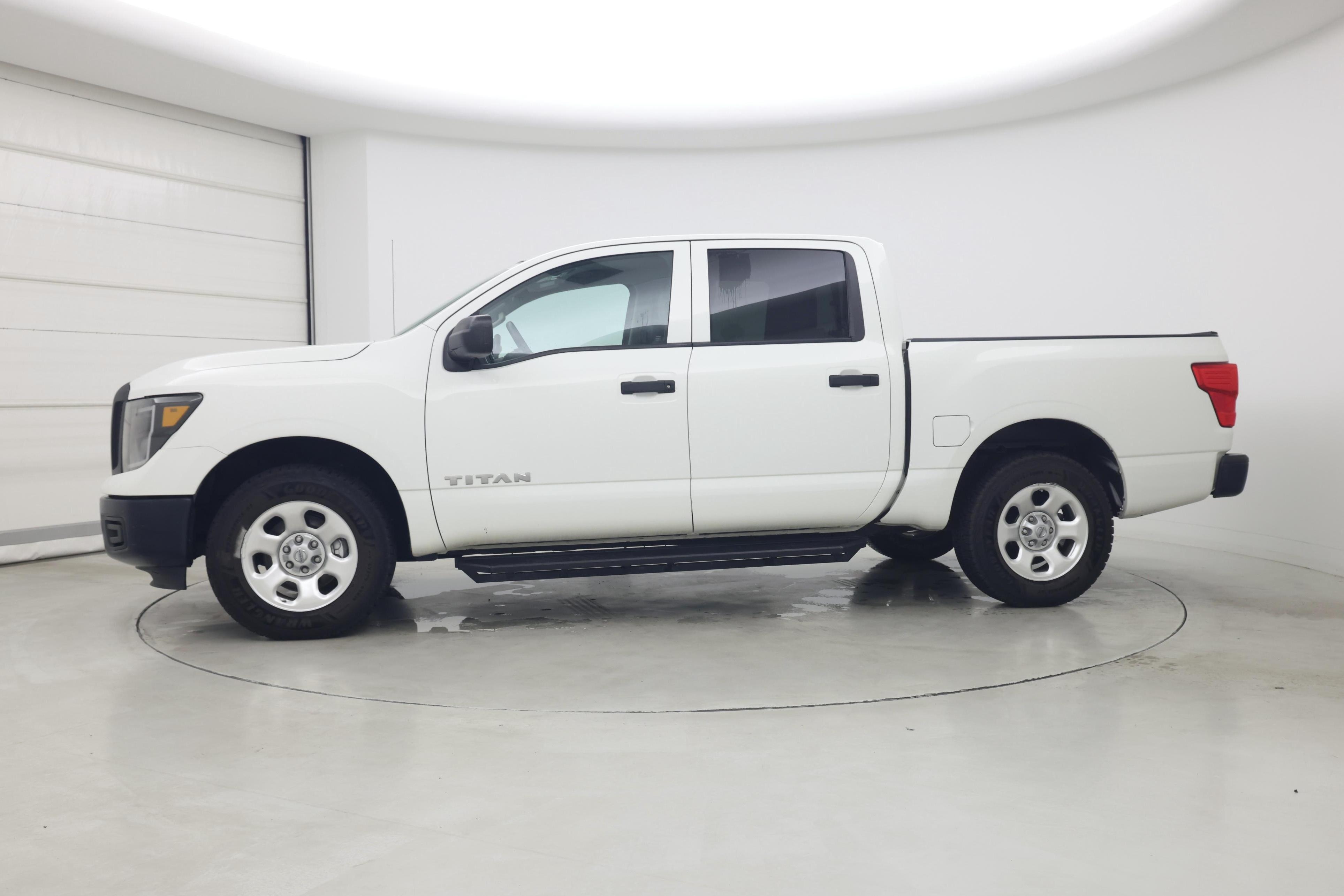 Thumbnail: 2017 Nissan Titan - 3