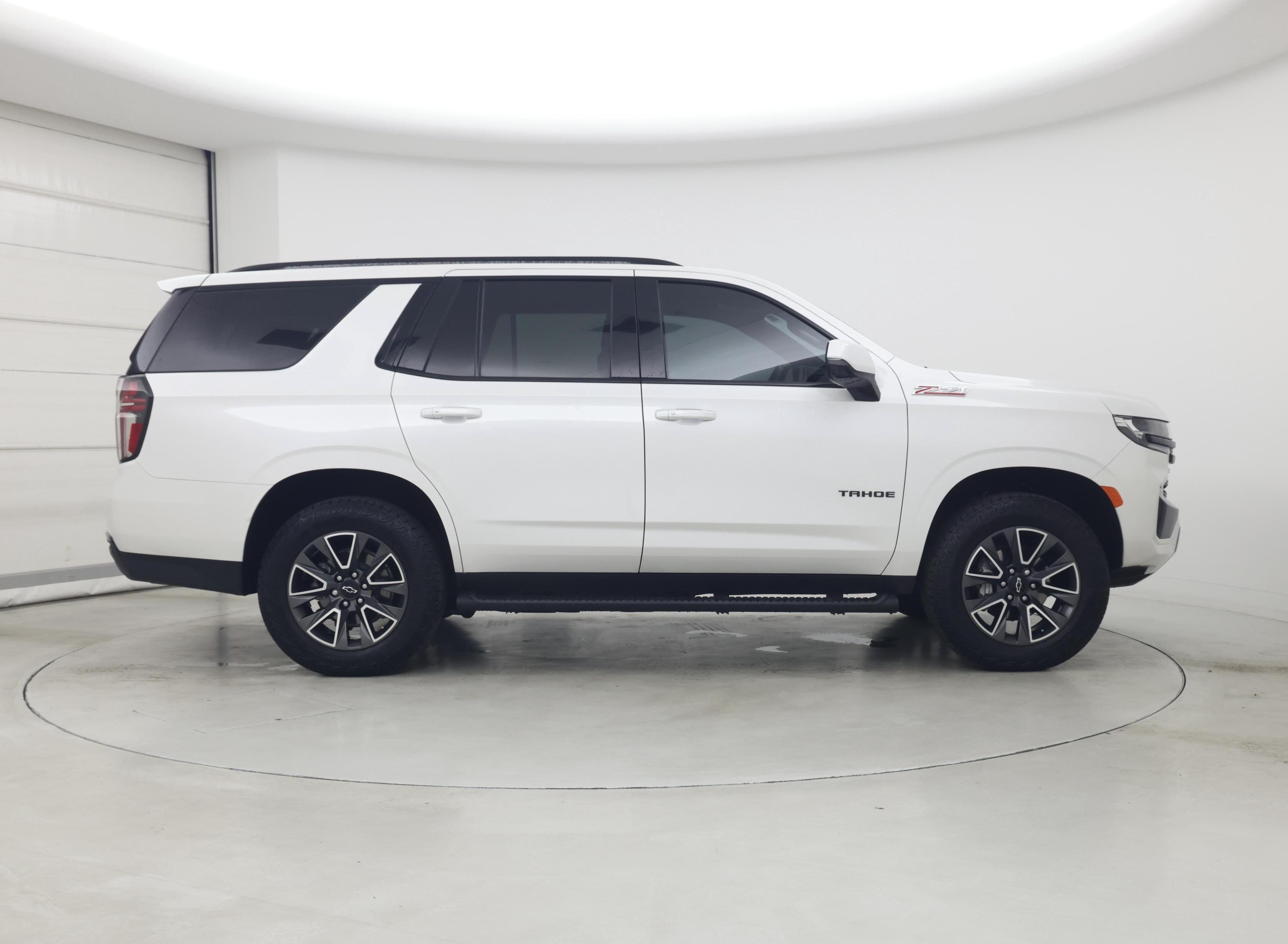 Thumbnail: 2024 Chevrolet Tahoe - 7
