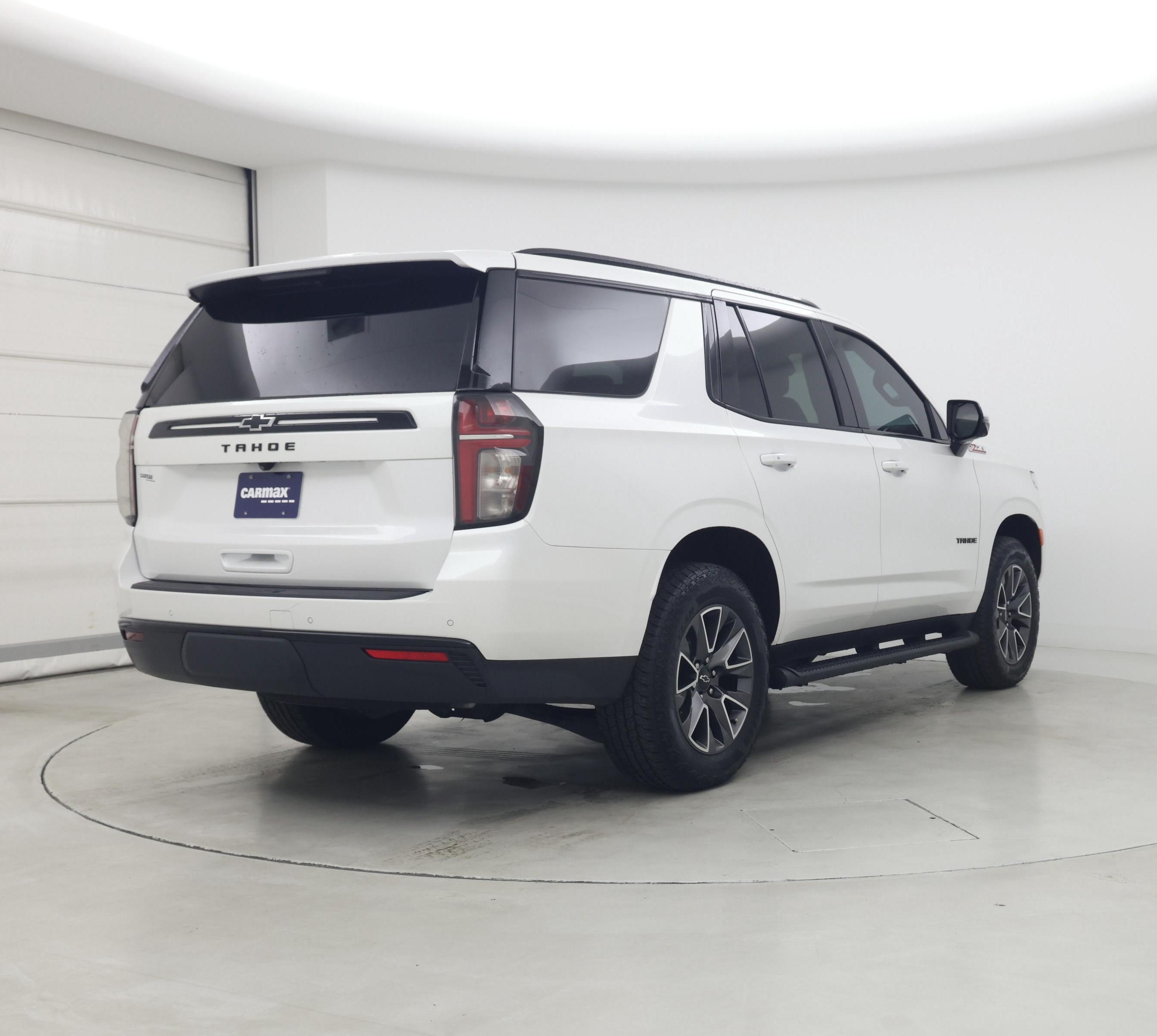 Thumbnail: 2024 Chevrolet Tahoe - 8