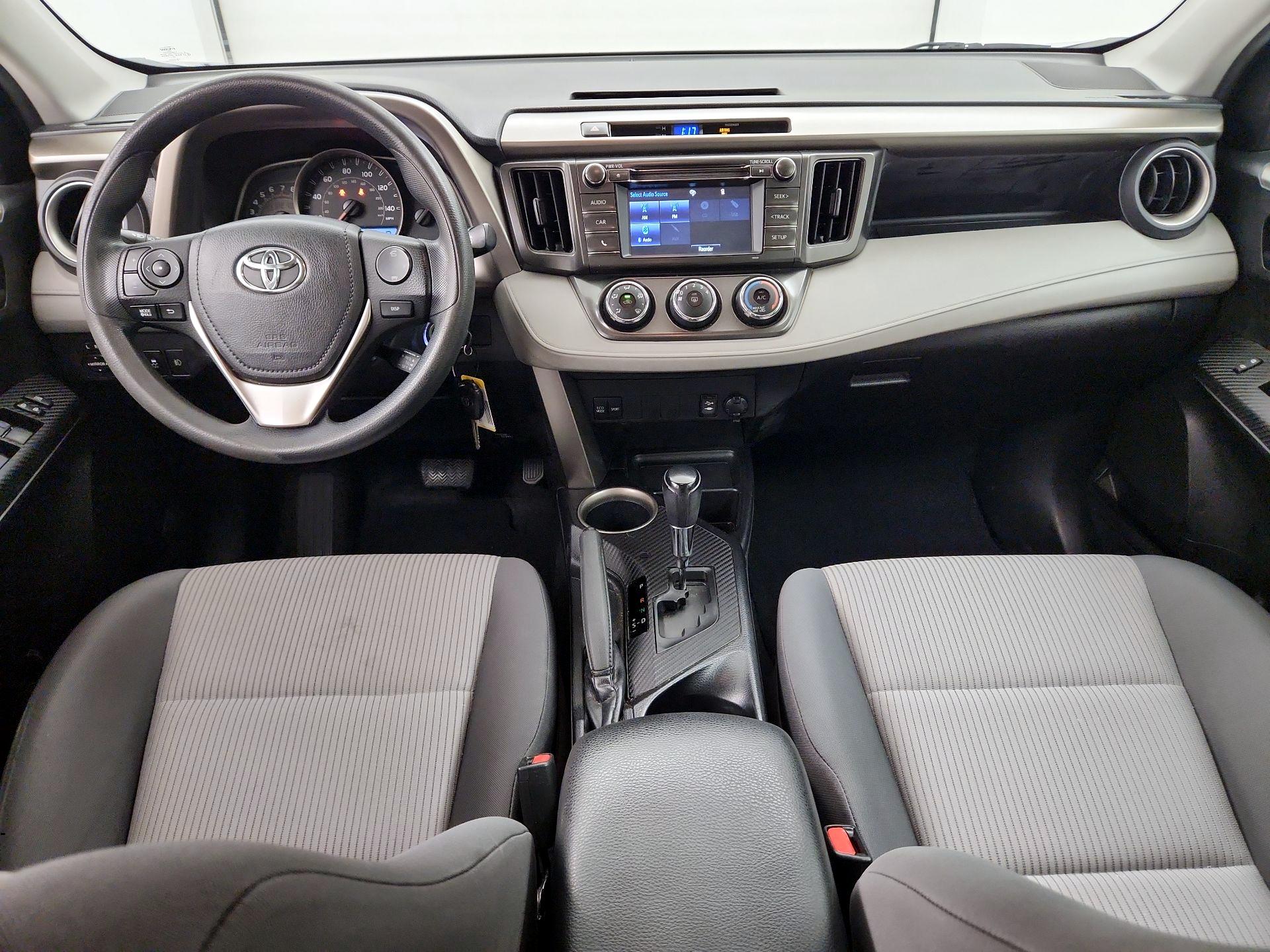 Thumbnail: 2015 Toyota RAV4 - 9