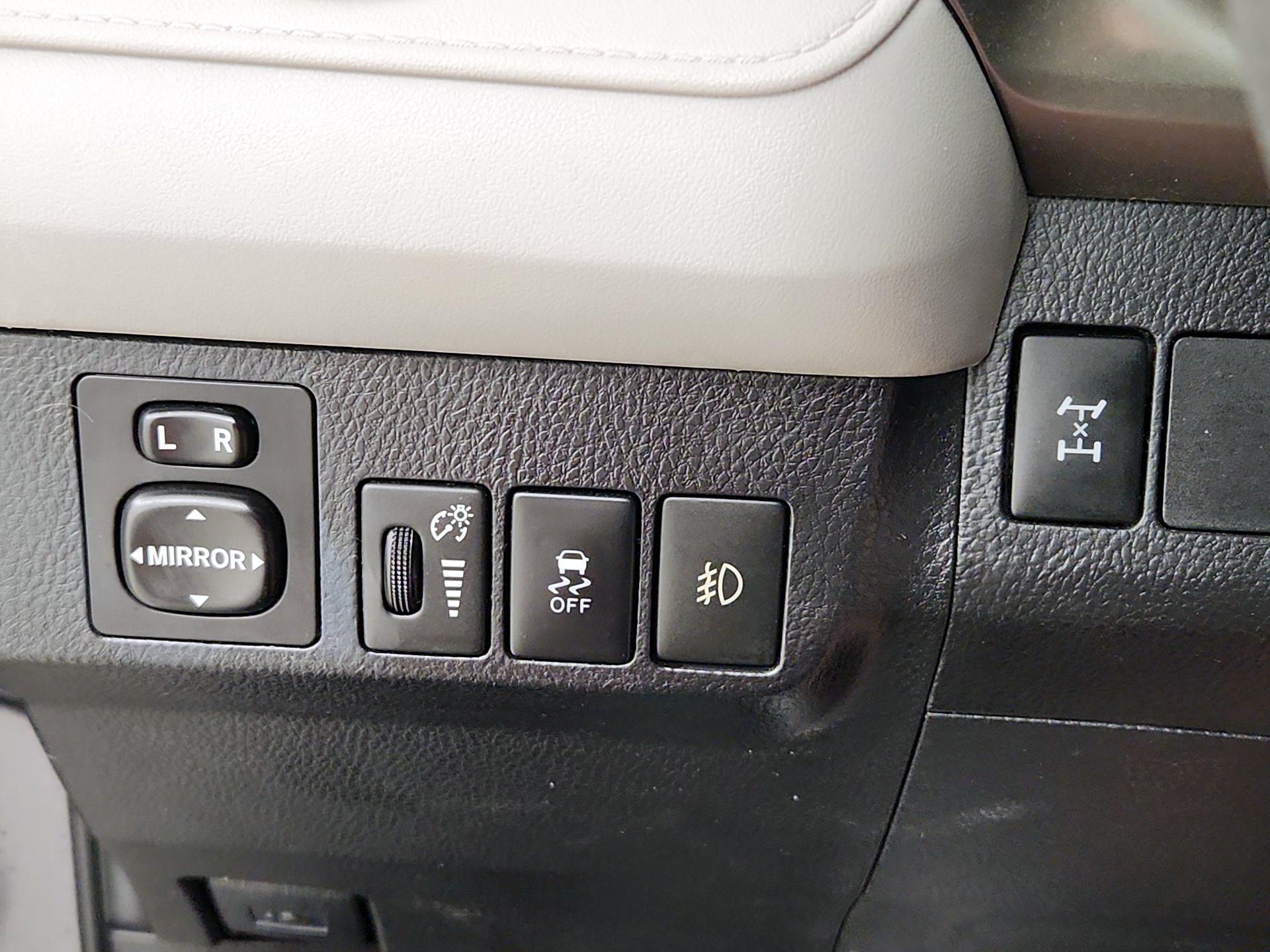 Thumbnail: 2015 Toyota RAV4 - 13