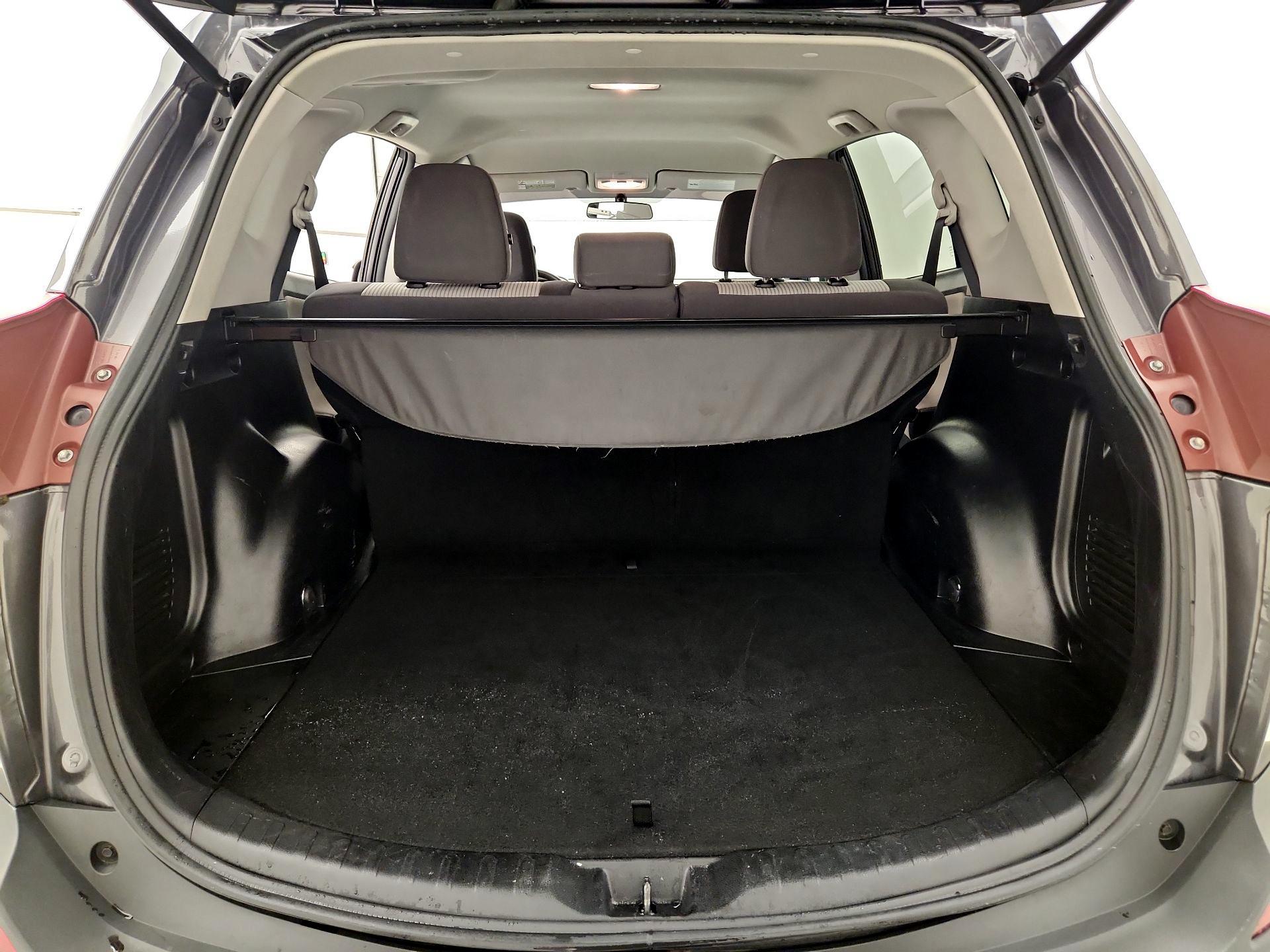 Thumbnail: 2015 Toyota RAV4 - 20