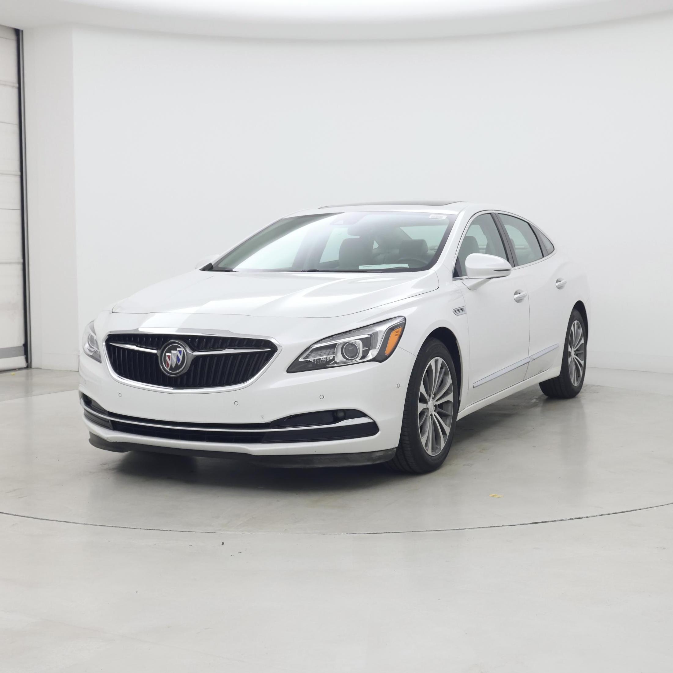 Thumbnail: 2019 Buick LaCrosse - 4