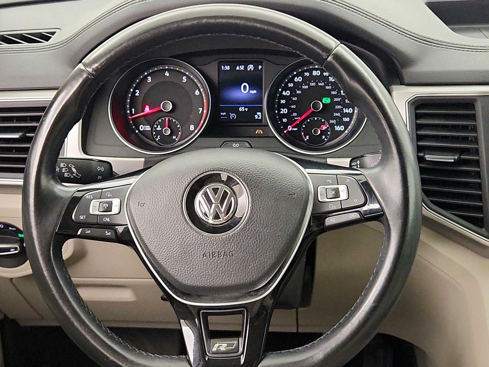 Thumbnail: 2018 Volkswagen Atlas - 10