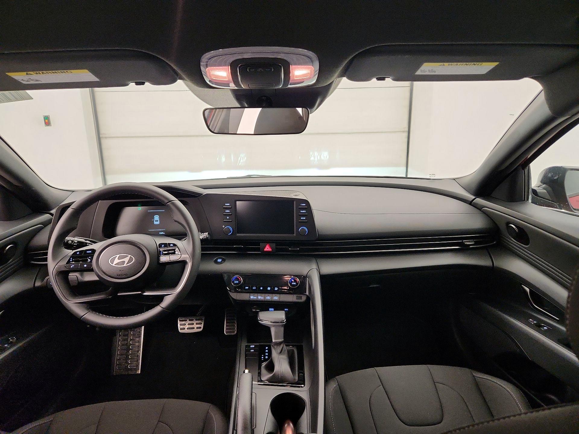 Thumbnail: 2025 Hyundai Elantra - 9