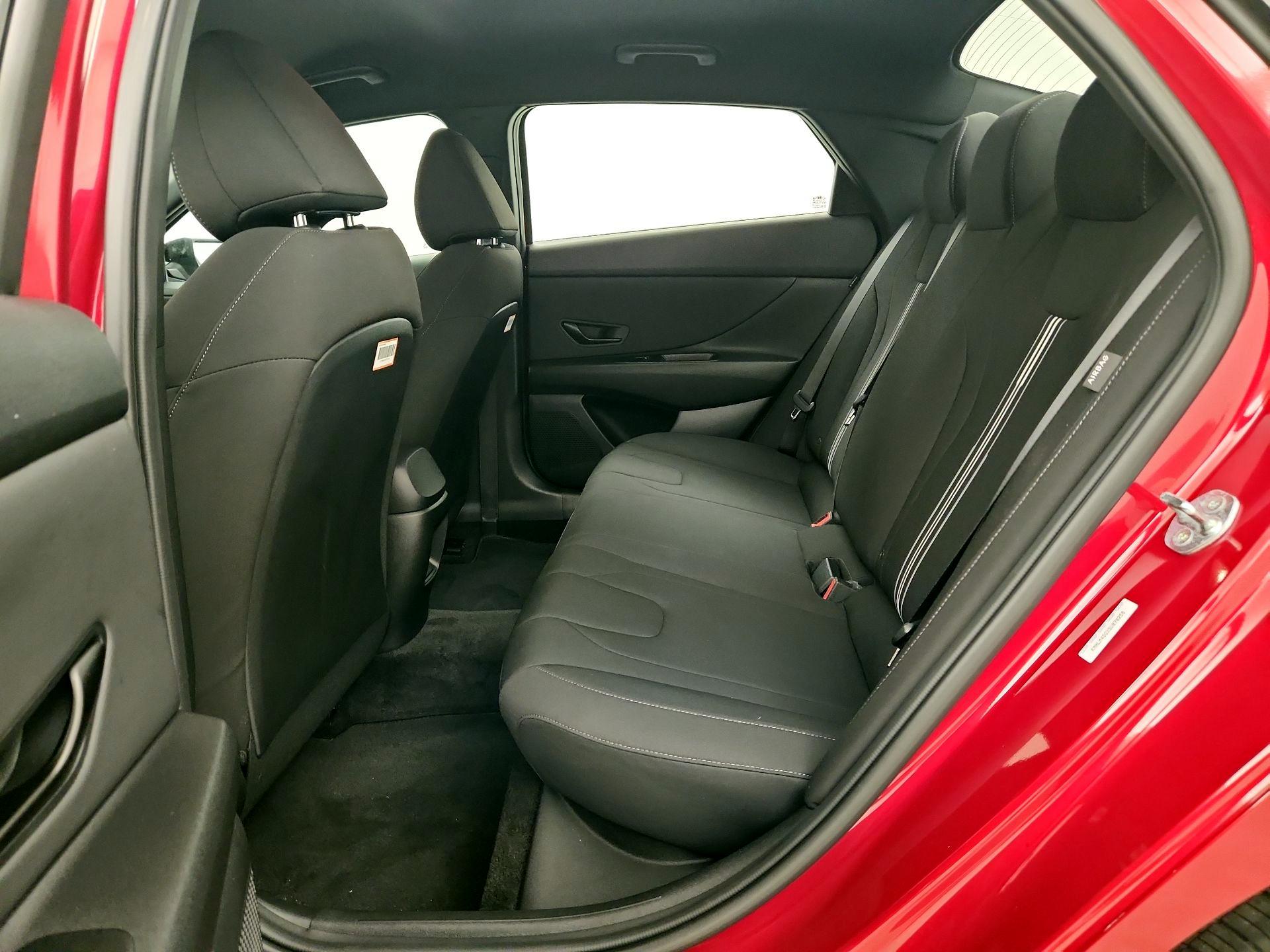 Thumbnail: 2025 Hyundai Elantra - 19