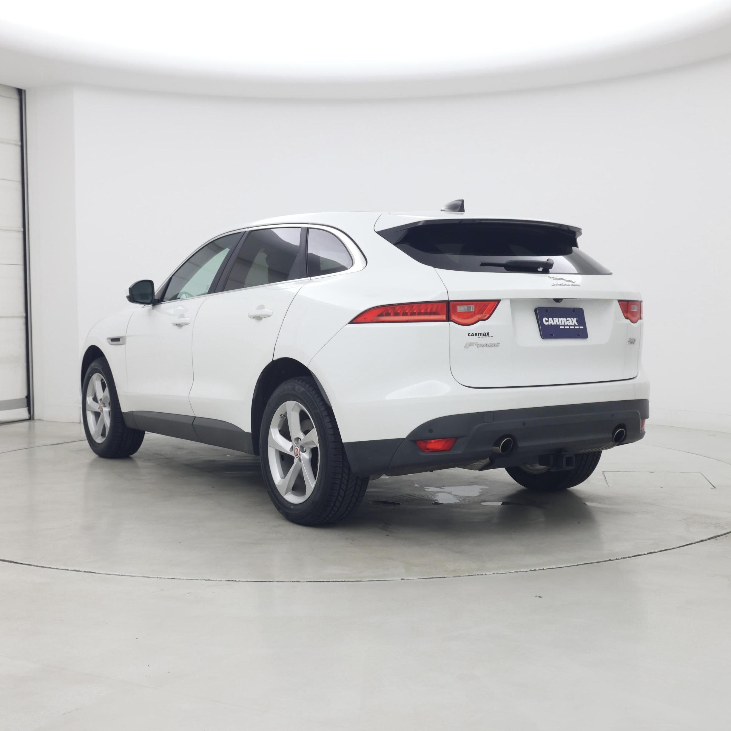 Thumbnail: 2020 Jaguar F-Pace - 2