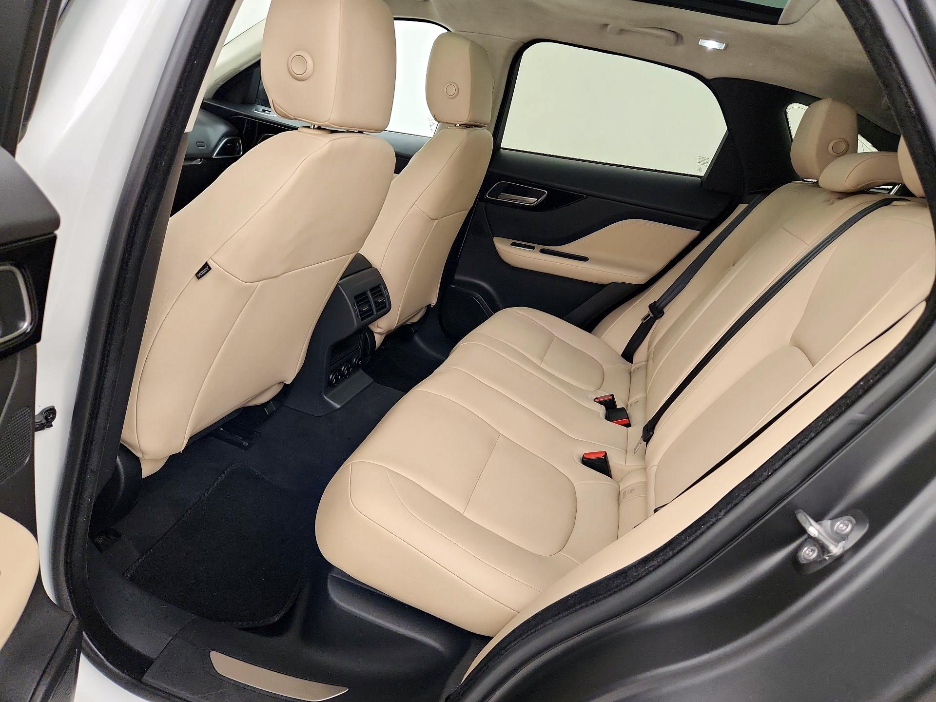 Thumbnail: 2020 Jaguar F-Pace - 20