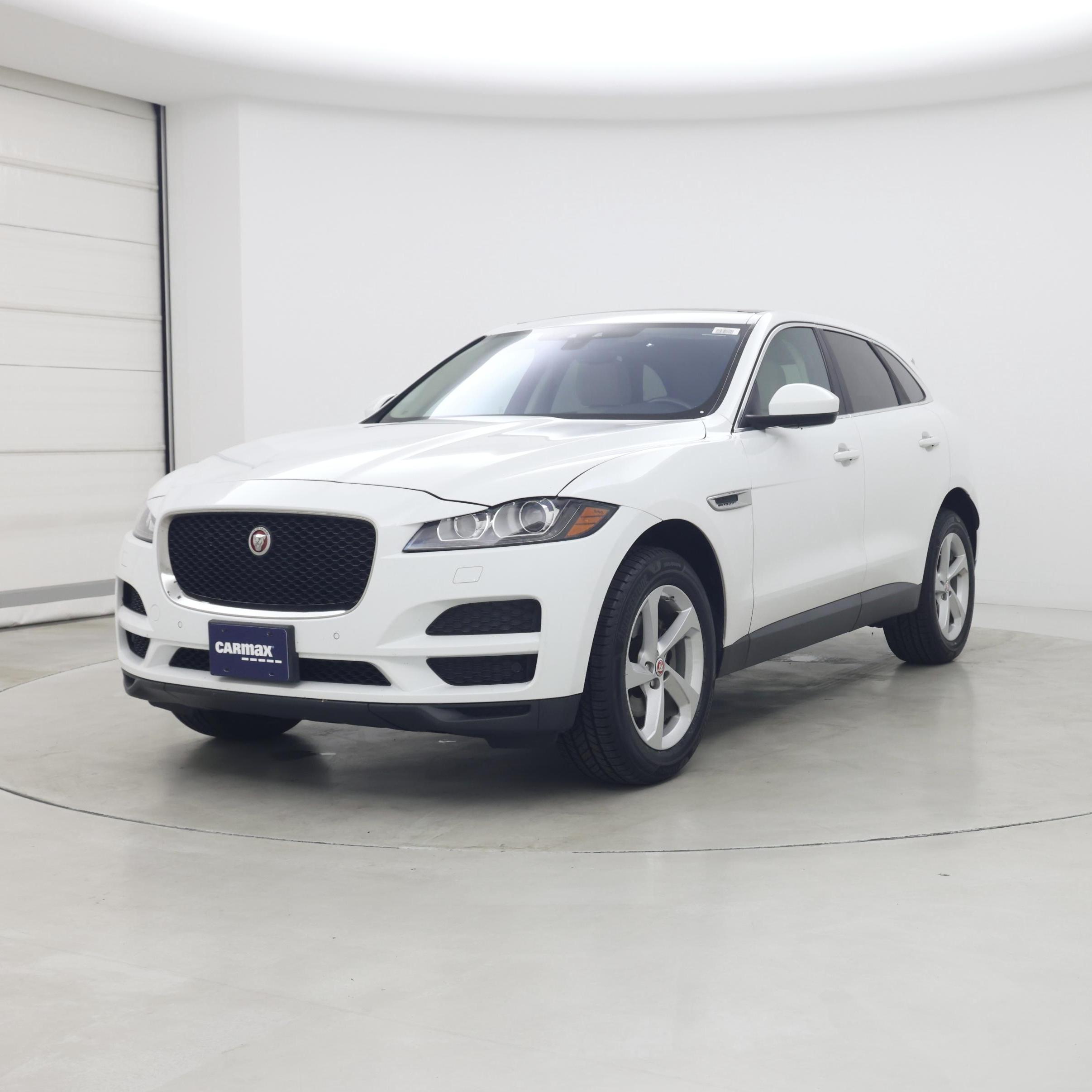 Thumbnail: 2020 Jaguar F-Pace - 4