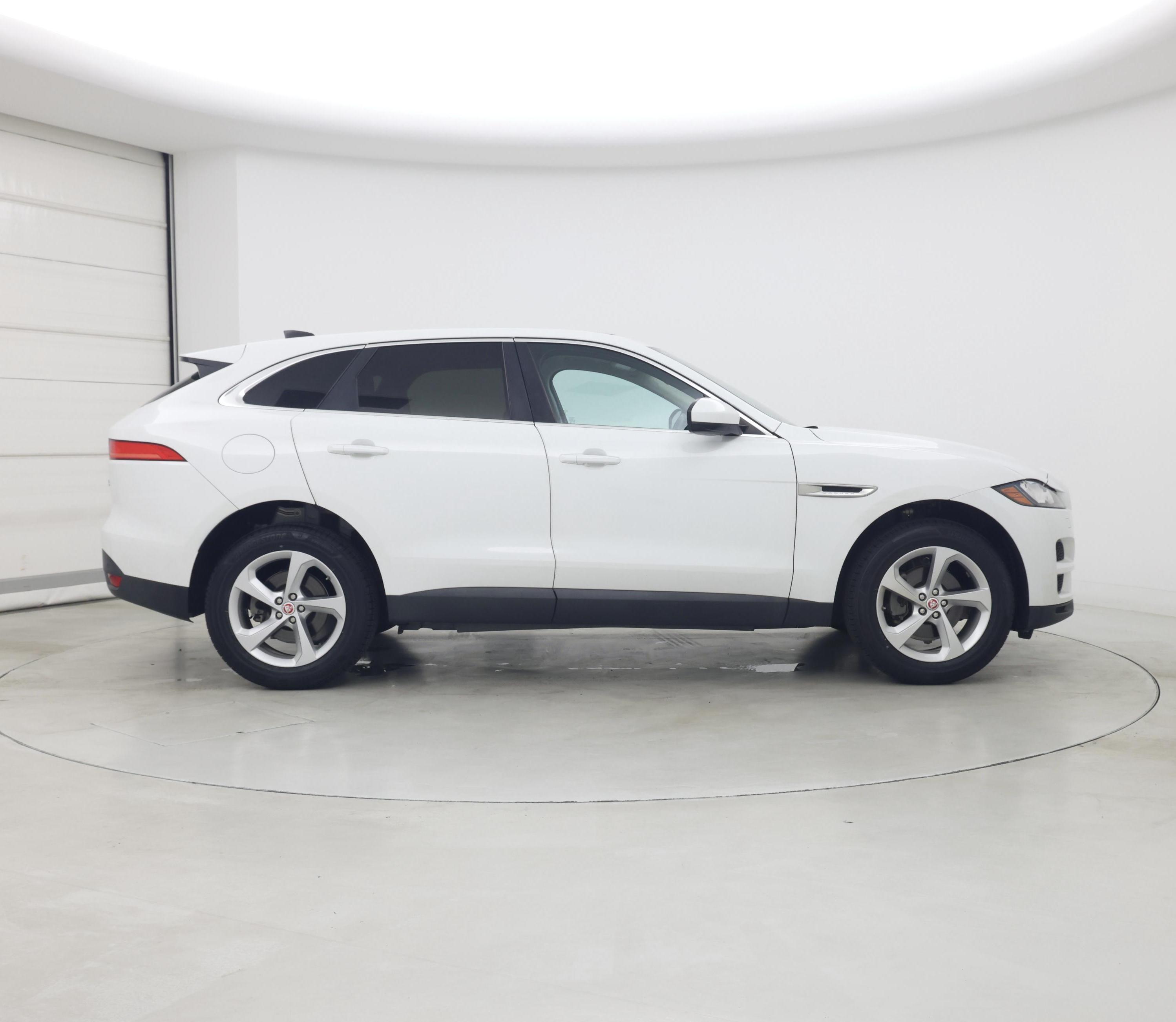 Thumbnail: 2020 Jaguar F-Pace - 7