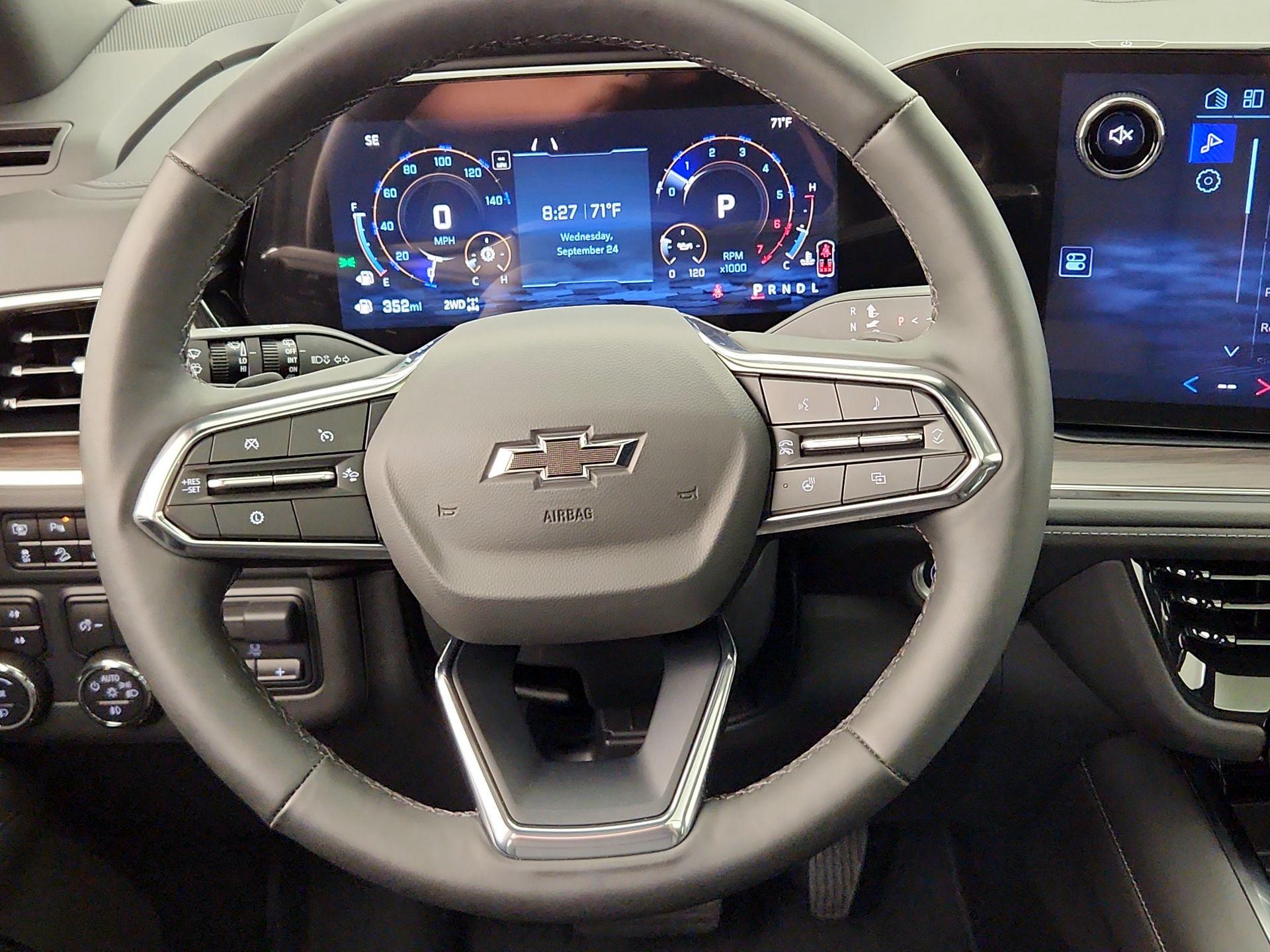Thumbnail: 2025 Chevrolet Tahoe - 10