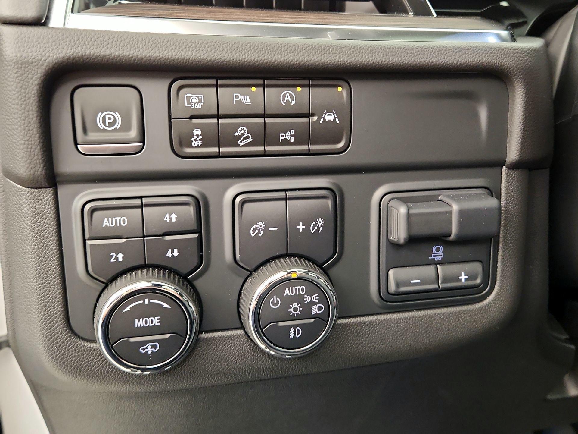 Thumbnail: 2025 Chevrolet Tahoe - 13