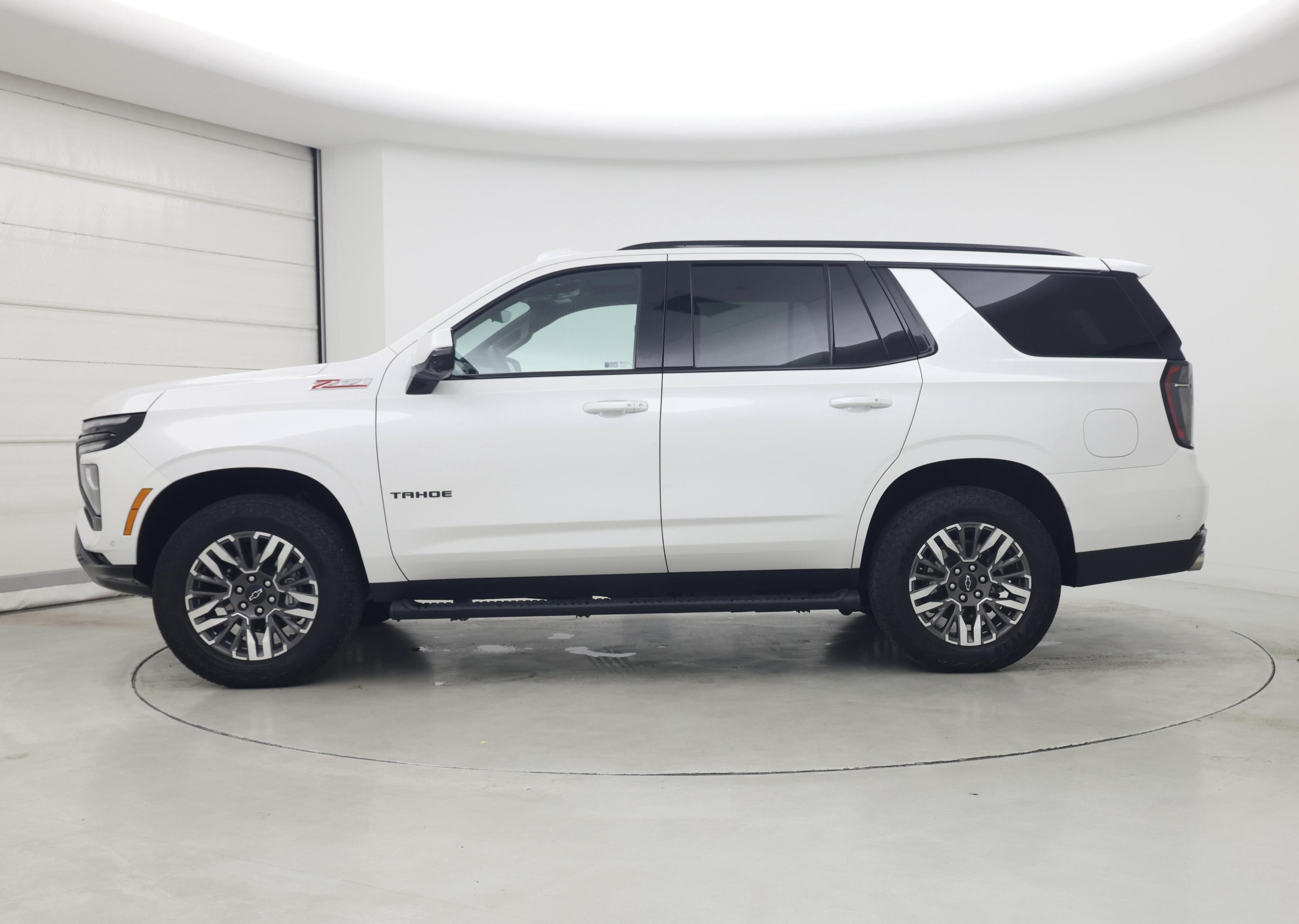 Thumbnail: 2025 Chevrolet Tahoe - 3