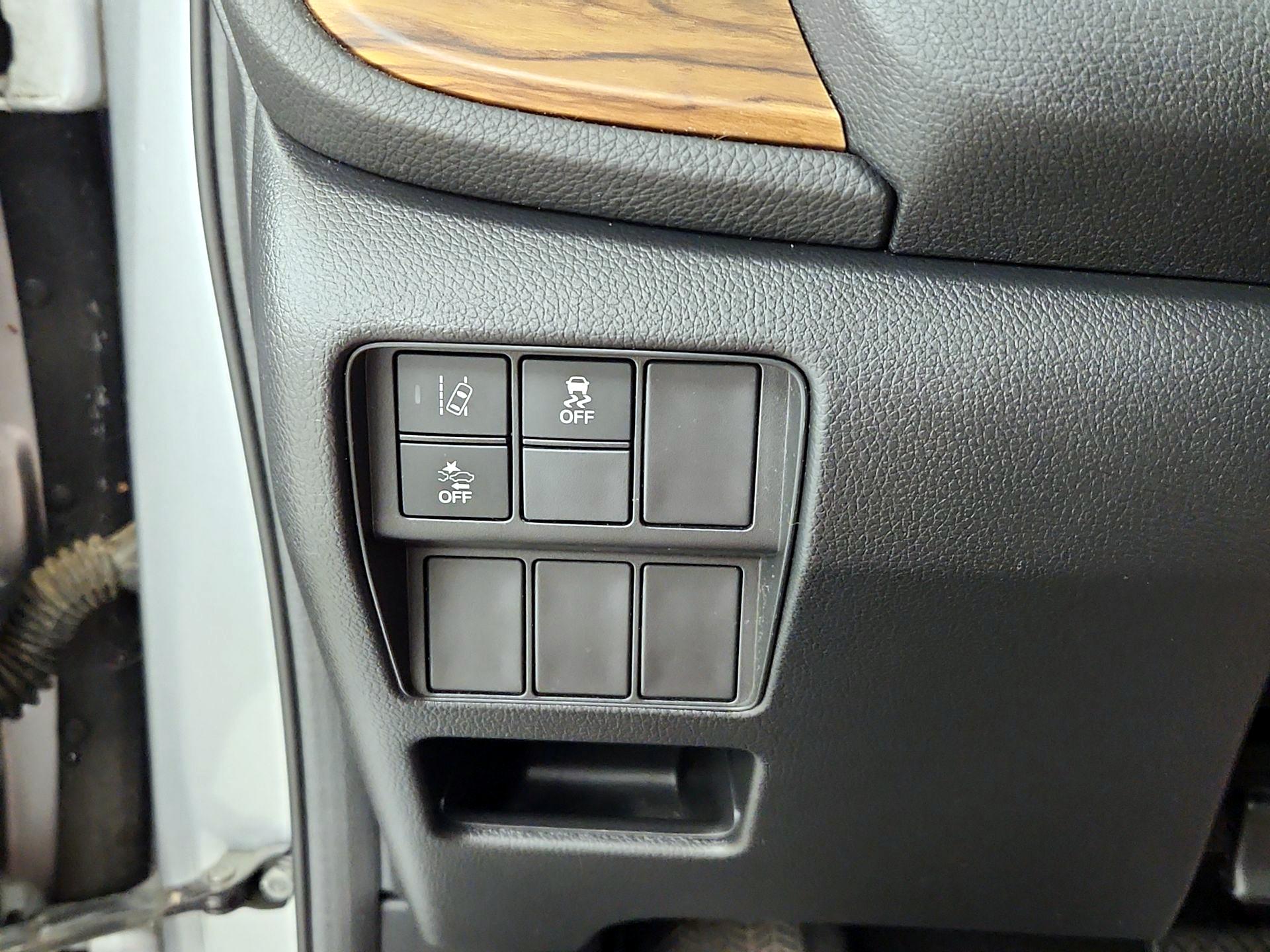 Thumbnail: 2018 Honda CR-V - 13
