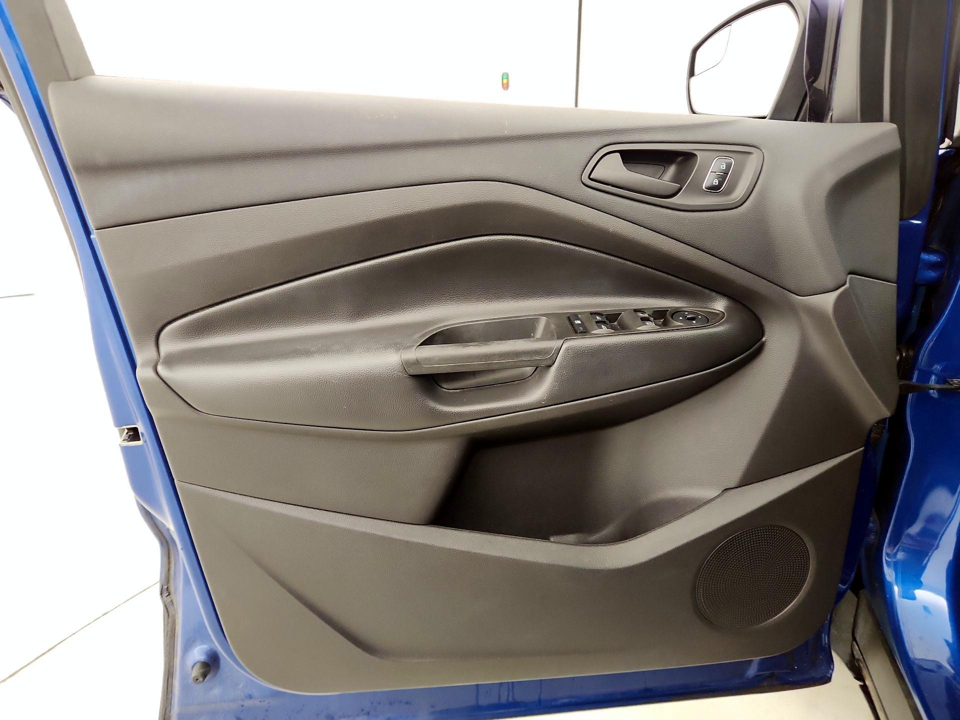 Thumbnail: 2017 Ford Escape - 12