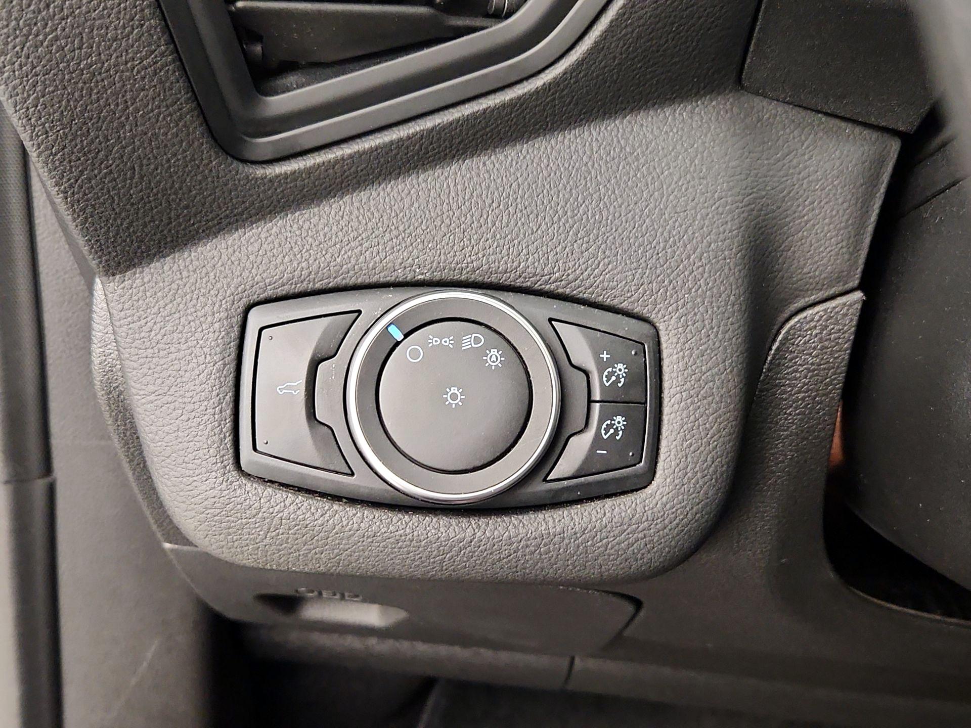 Thumbnail: 2017 Ford Escape - 13