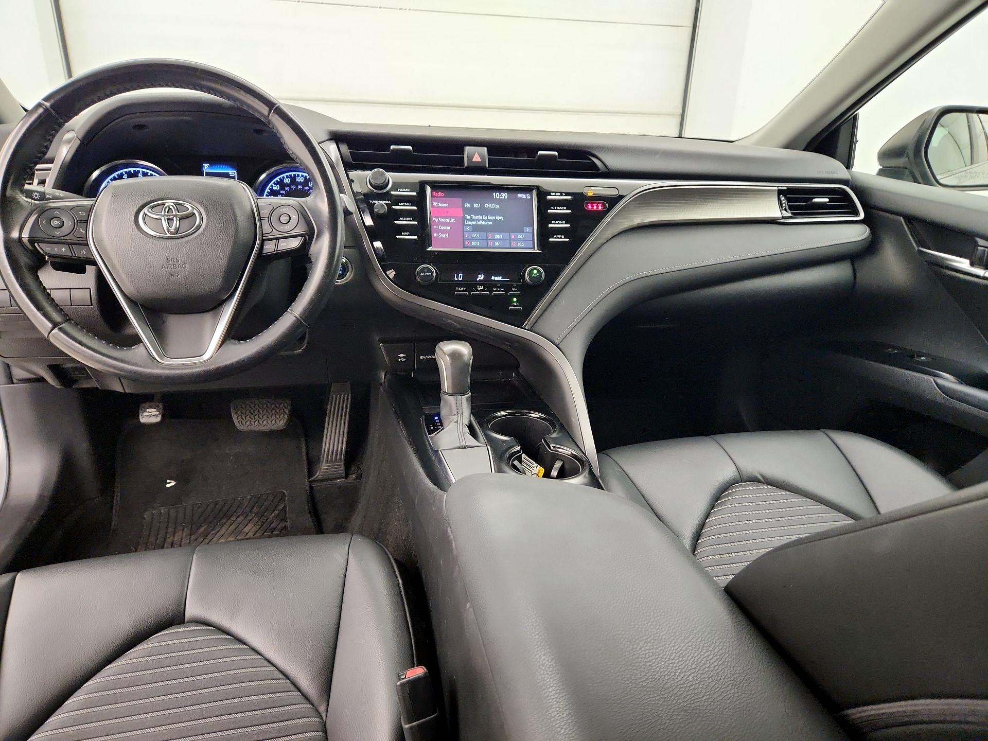 Thumbnail: 2019 Toyota Camry - 9