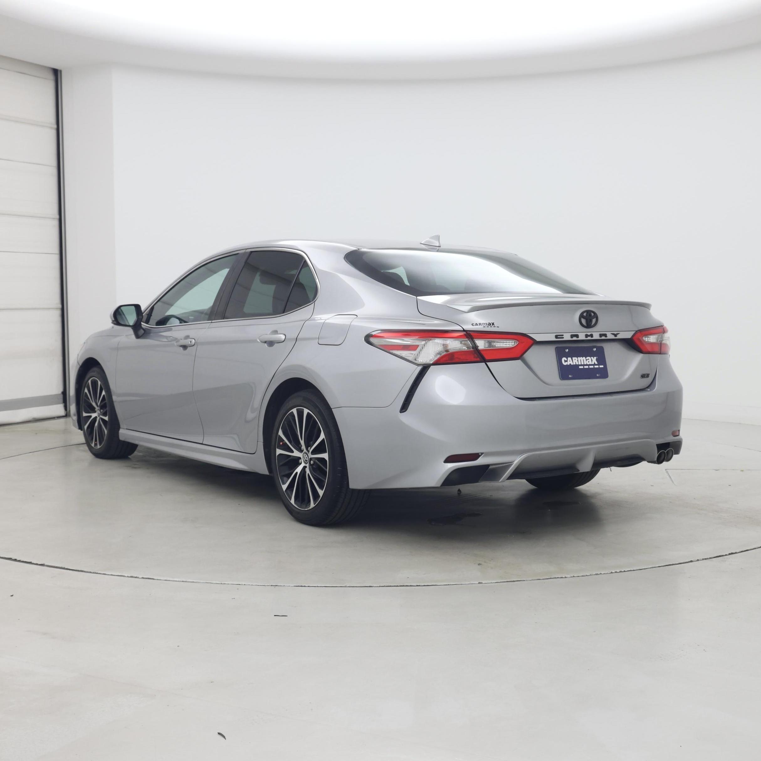 Thumbnail: 2019 Toyota Camry - 2