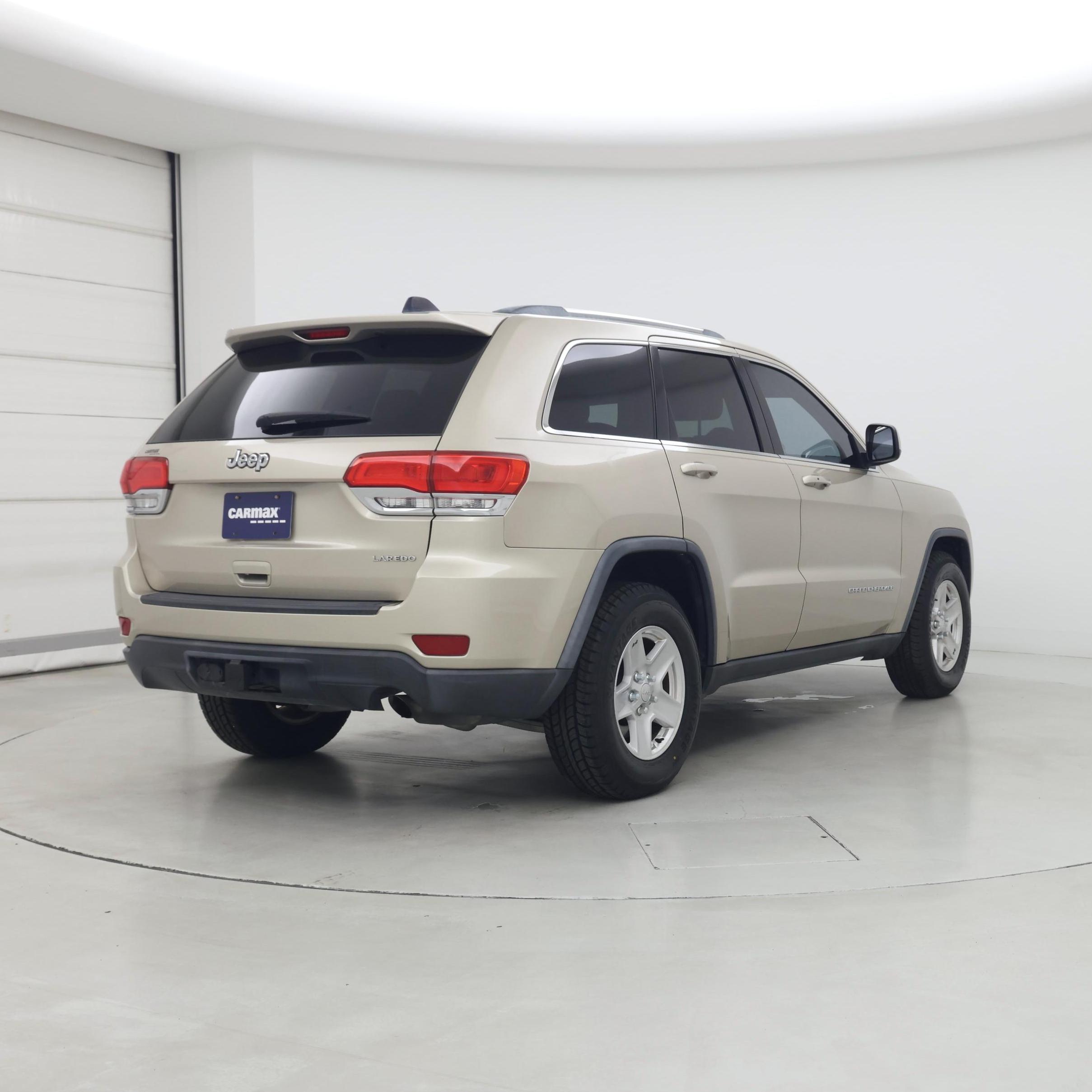 Thumbnail: 2014 Jeep Grand Cherokee - 8