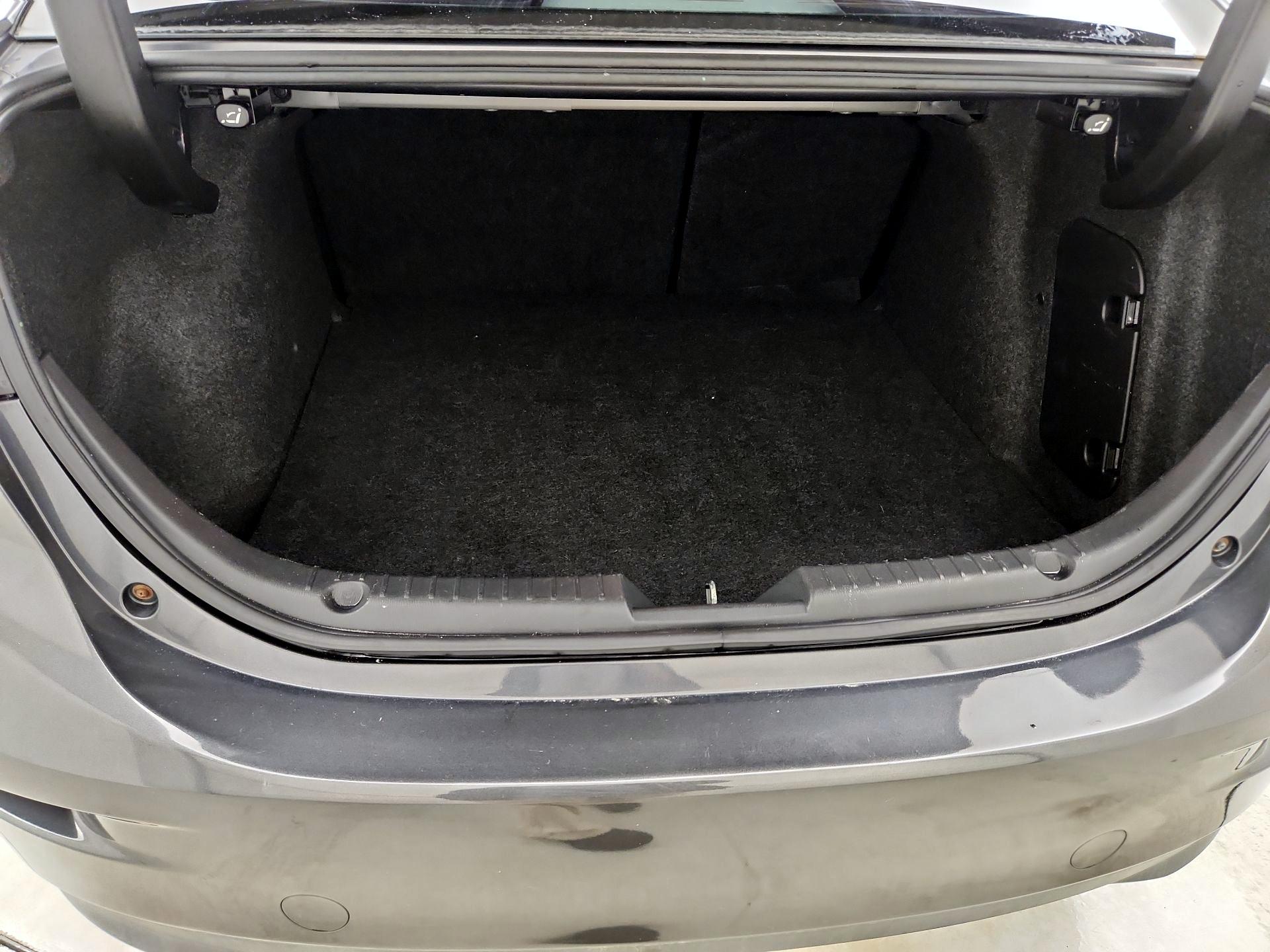 Thumbnail: 2016 Mazda Mazda3 - 20