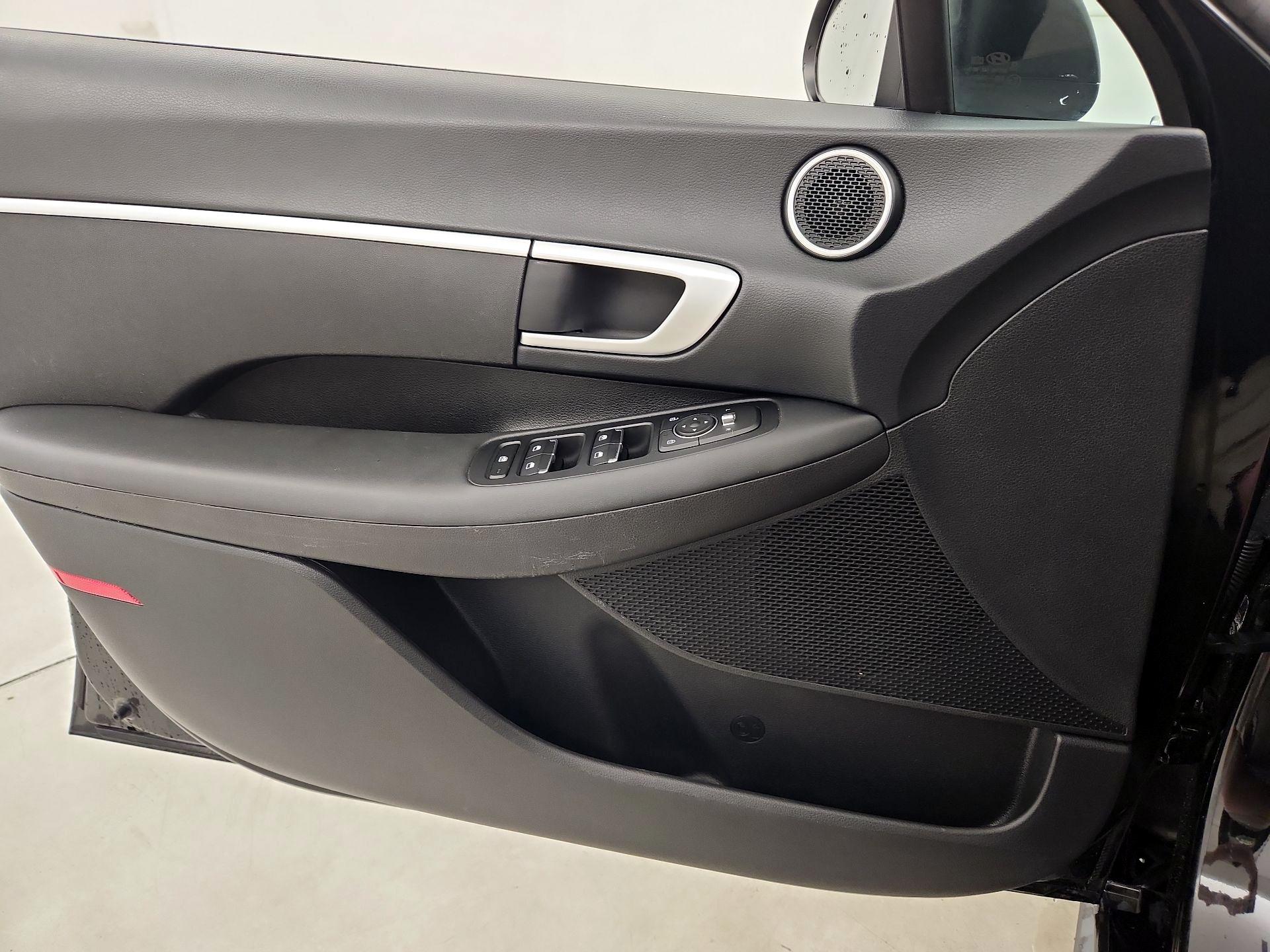 Thumbnail: 2021 Hyundai Sonata - 12