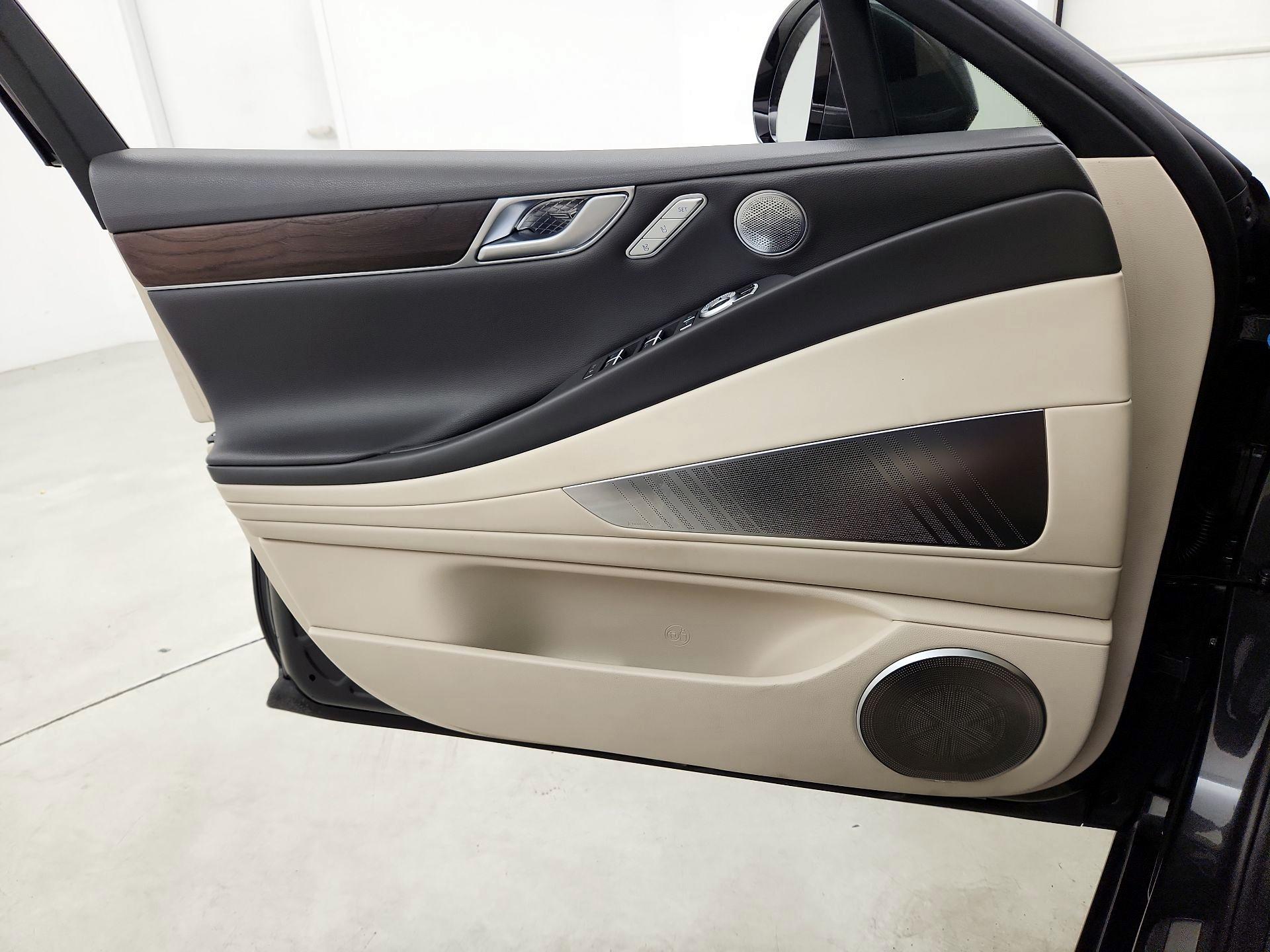 Thumbnail: 2021 Genesis G80 - 12