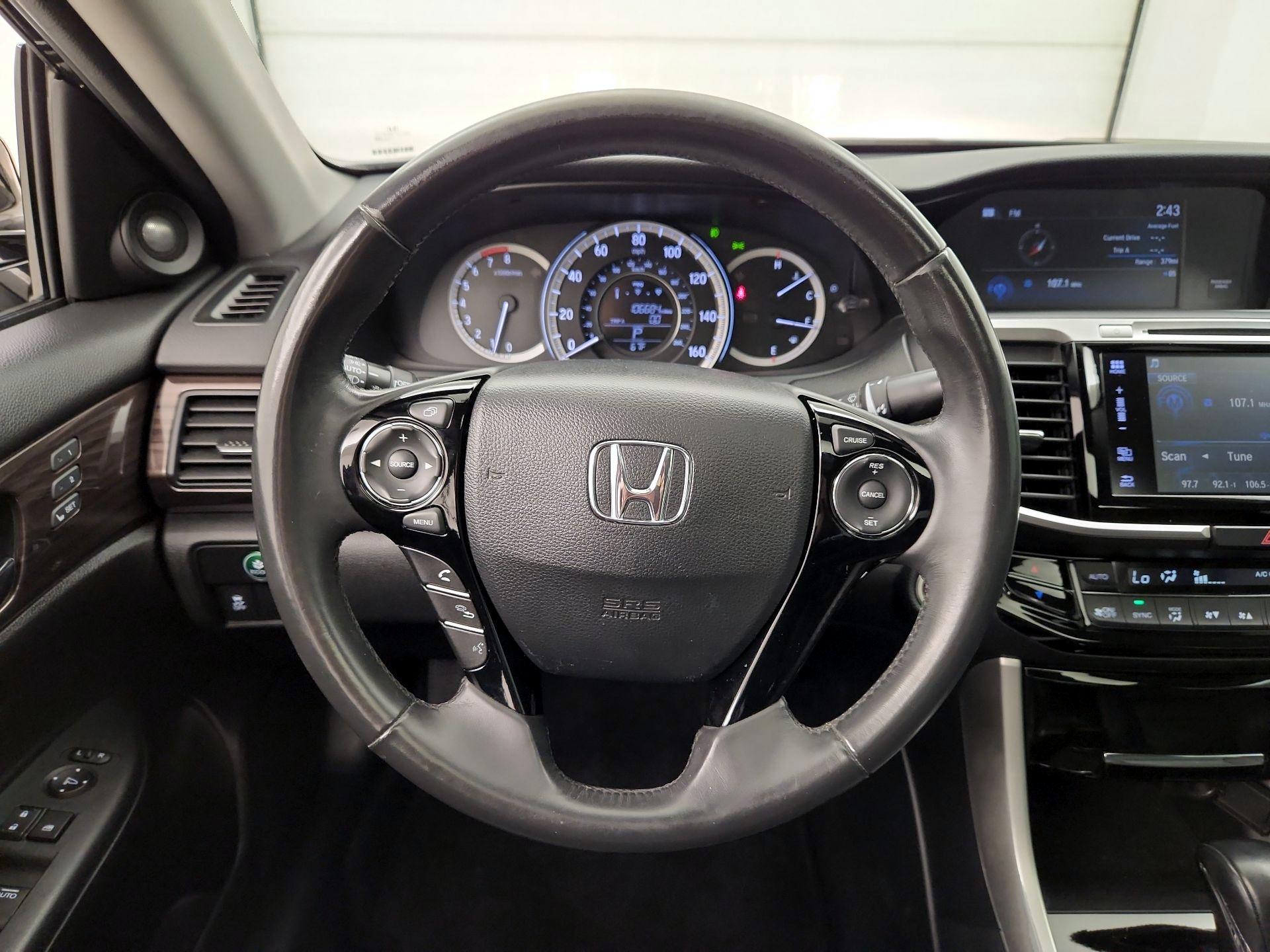 Thumbnail: 2016 Honda Accord - 10