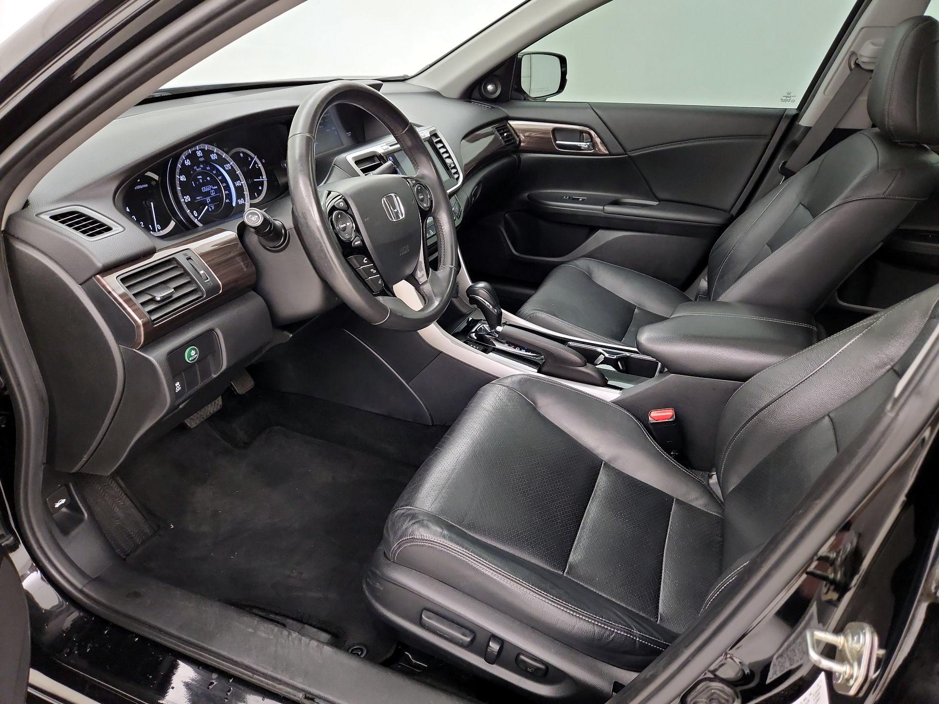 Thumbnail: 2016 Honda Accord - 11