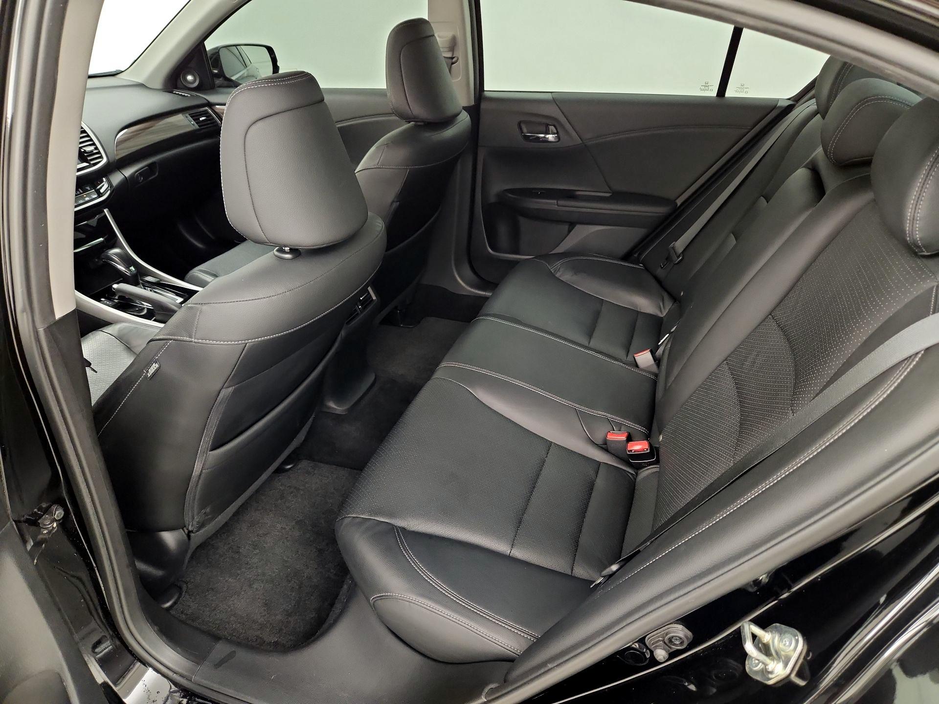 Thumbnail: 2016 Honda Accord - 20