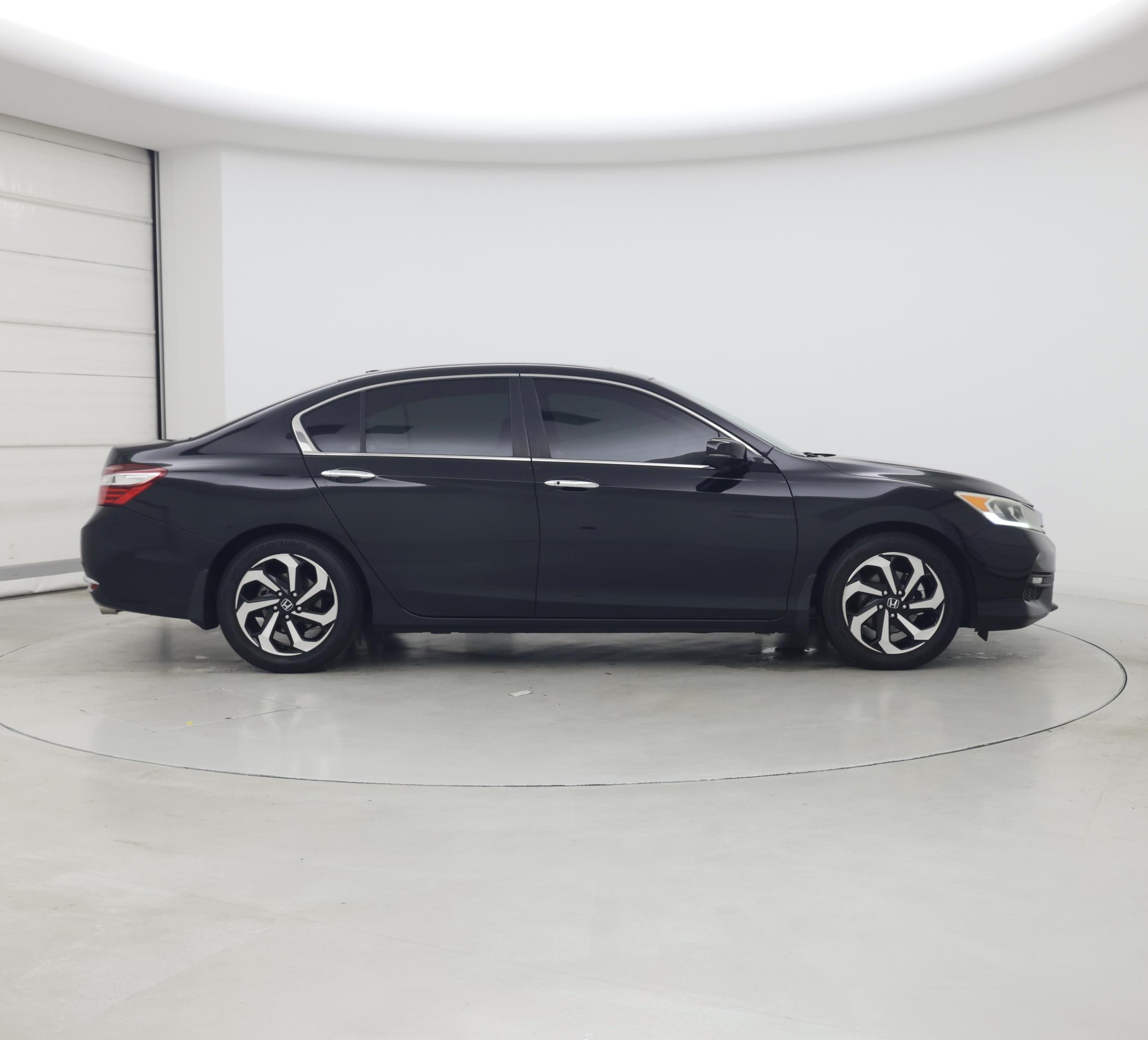 Thumbnail: 2016 Honda Accord - 7