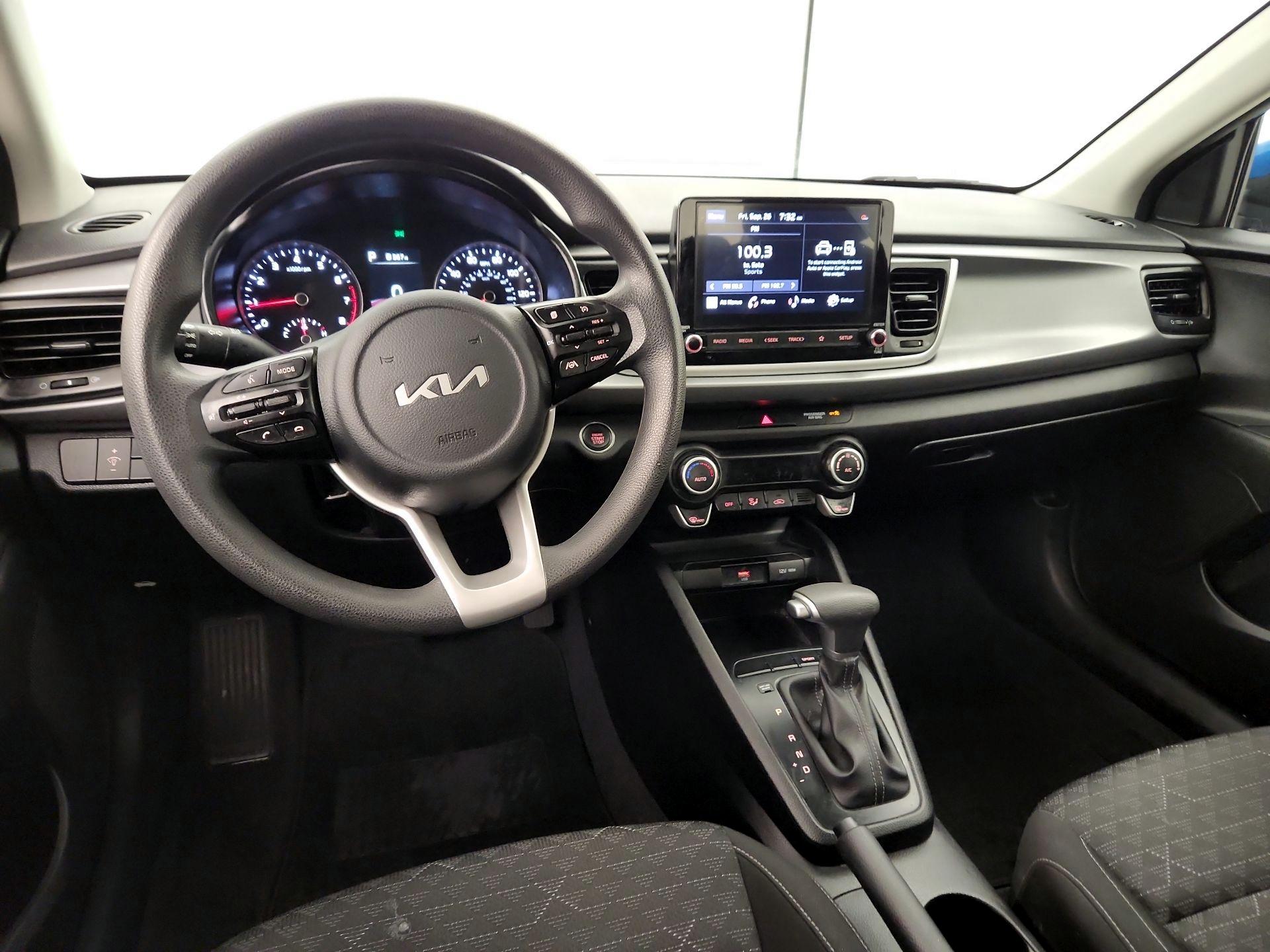 Thumbnail: 2022 Kia Rio - 9