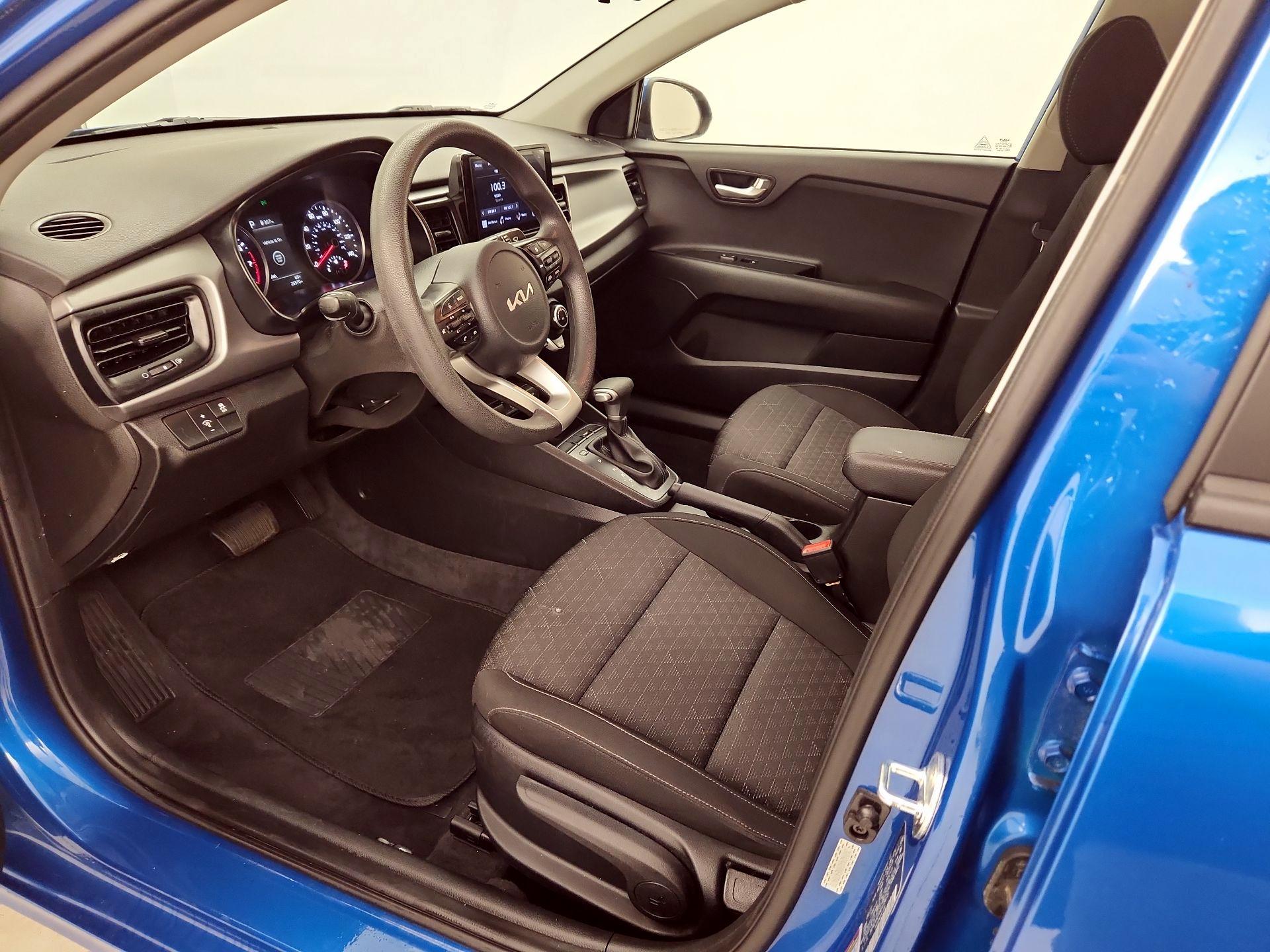 Thumbnail: 2022 Kia Rio - 11