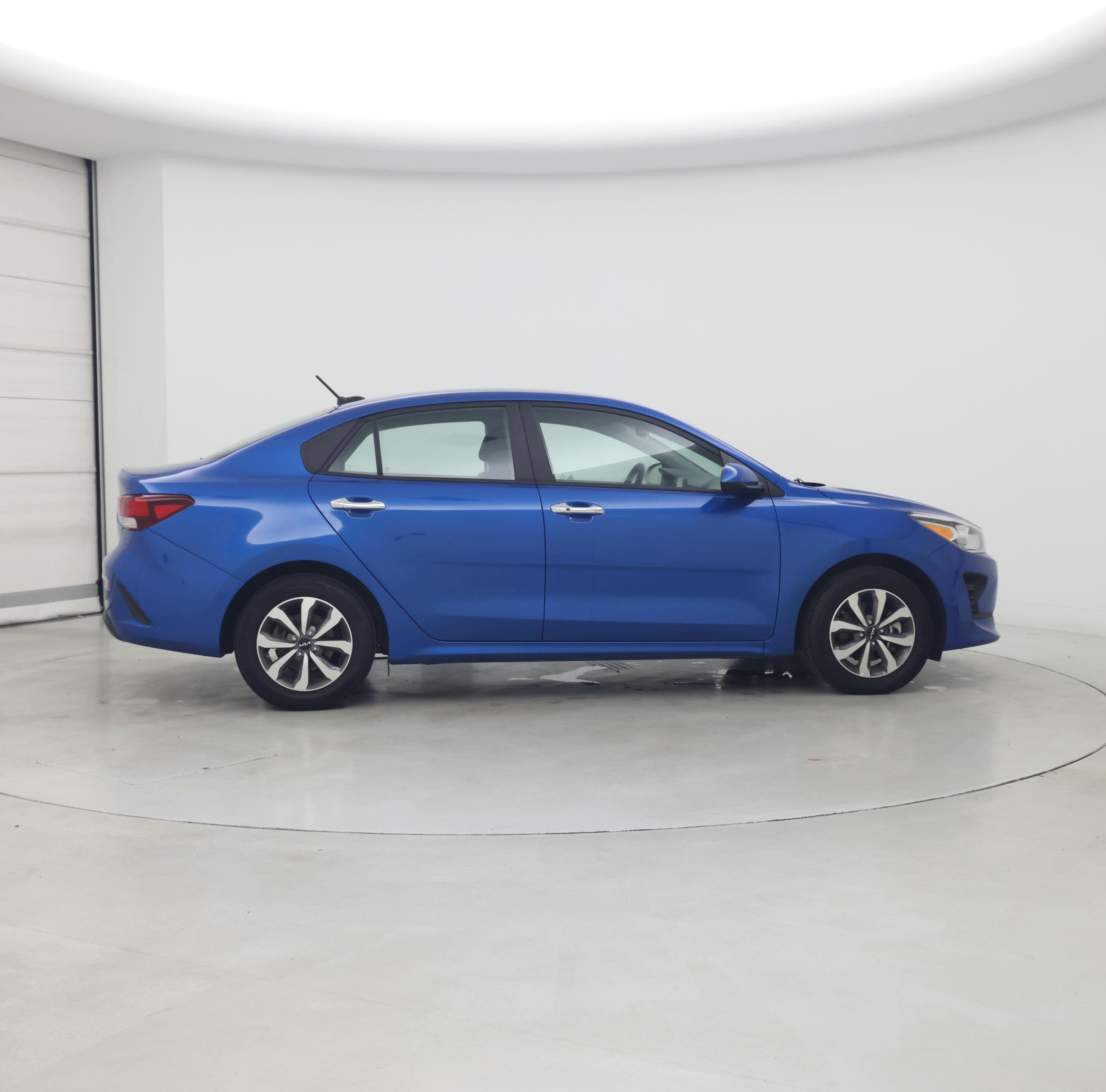 Thumbnail: 2022 Kia Rio - 7