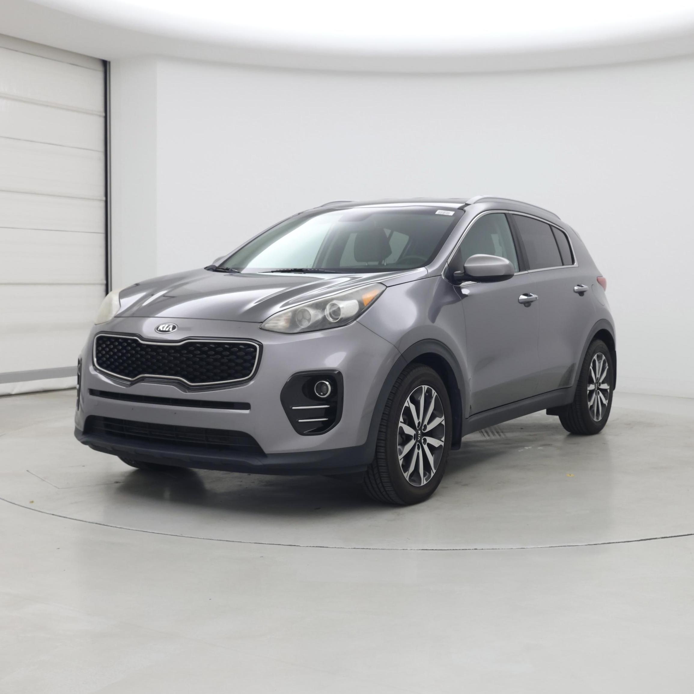 Thumbnail: 2017 Kia Sportage - 4
