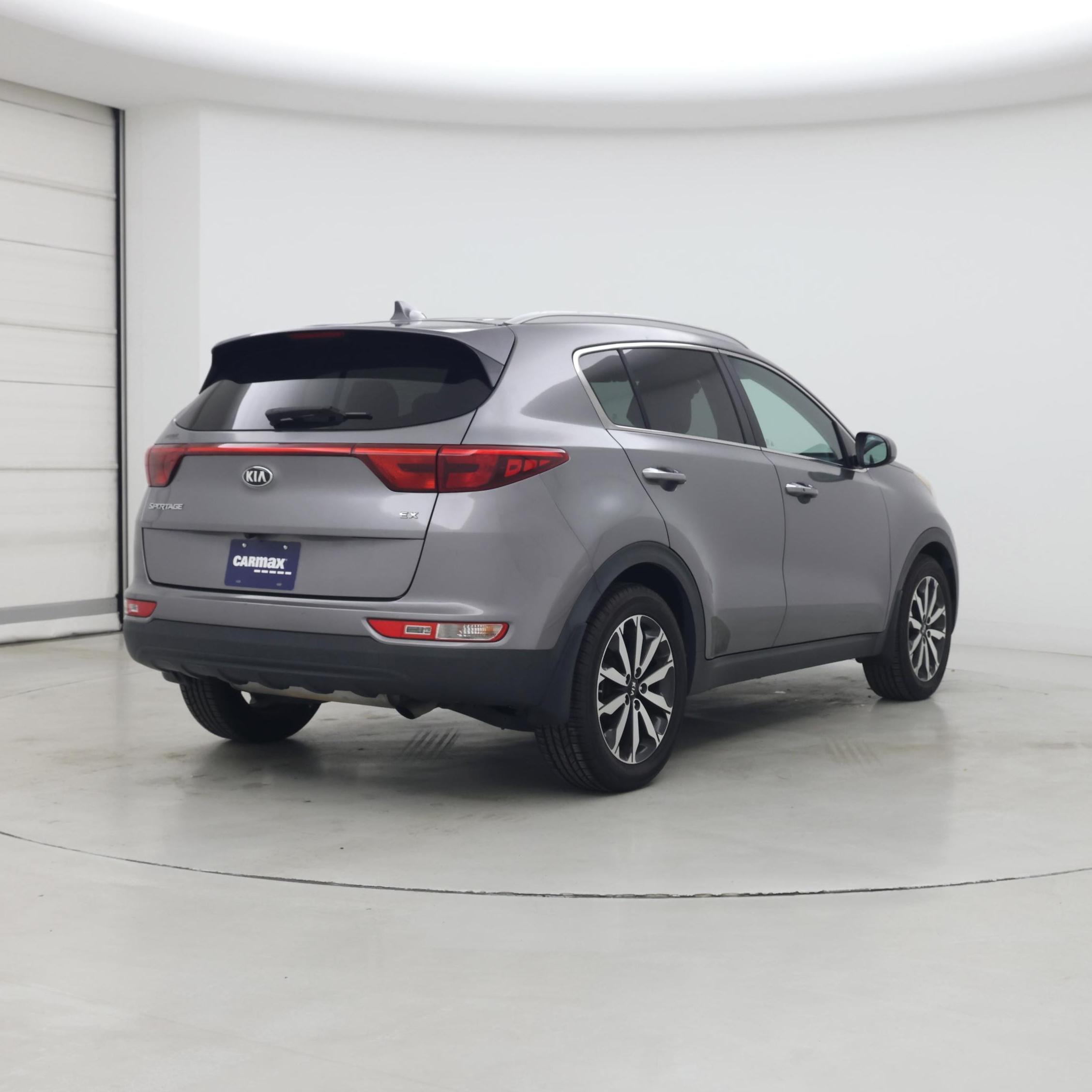 Thumbnail: 2017 Kia Sportage - 8