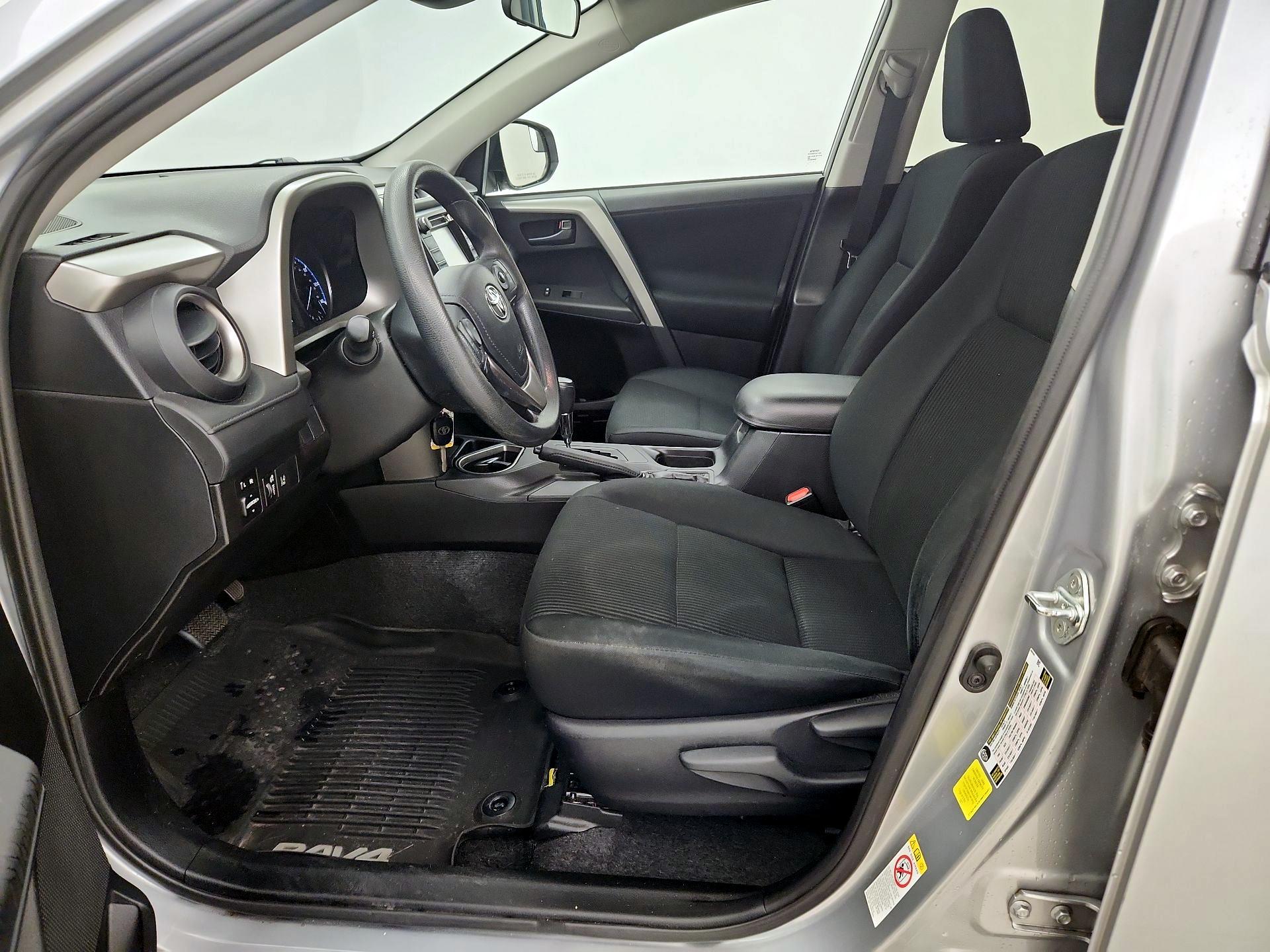 Thumbnail: 2017 Toyota RAV4 - 11